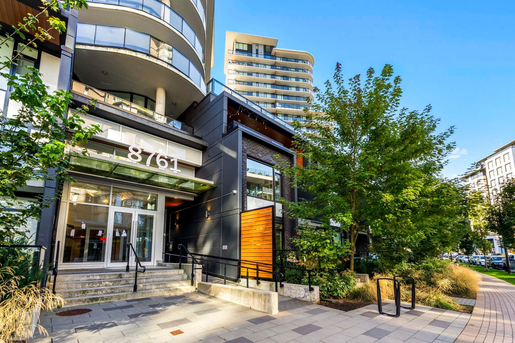 111 - 8761 University Crescent, Burnaby, V5A 0G3 — photo 2