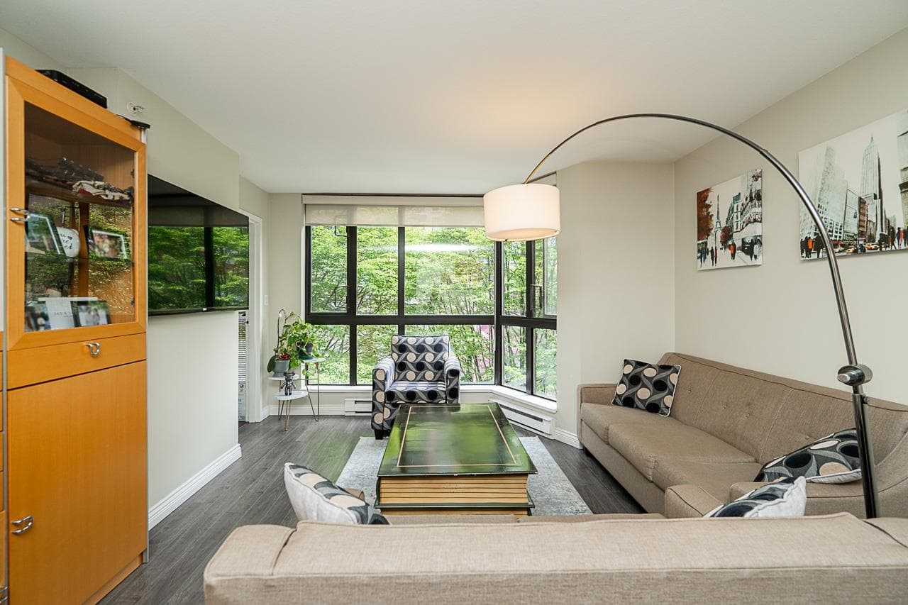 304 - 488 Helmcken Street, Vancouver, V6B 6E4 — photo 4