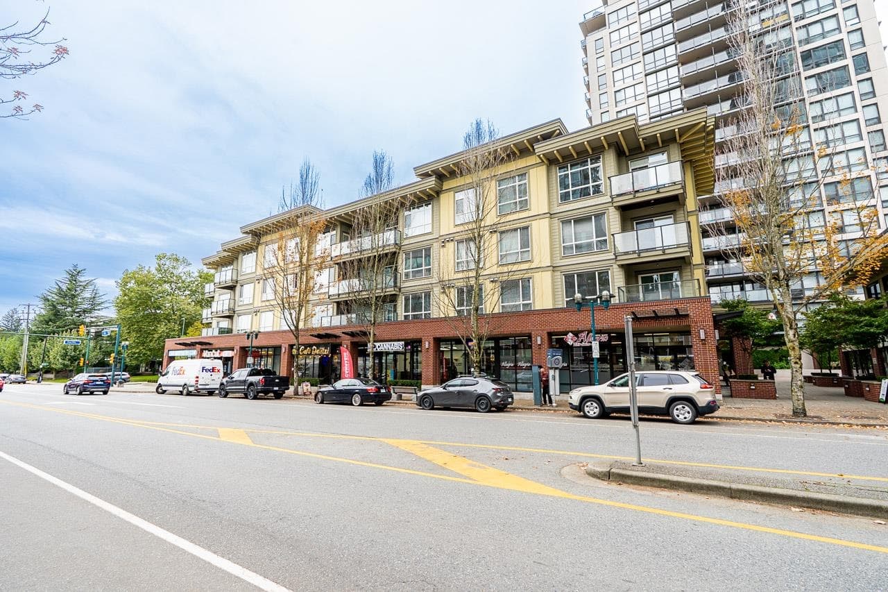 402 - 2957 Glen Drive, Coquitlam, V3B 0B5 — photo 3