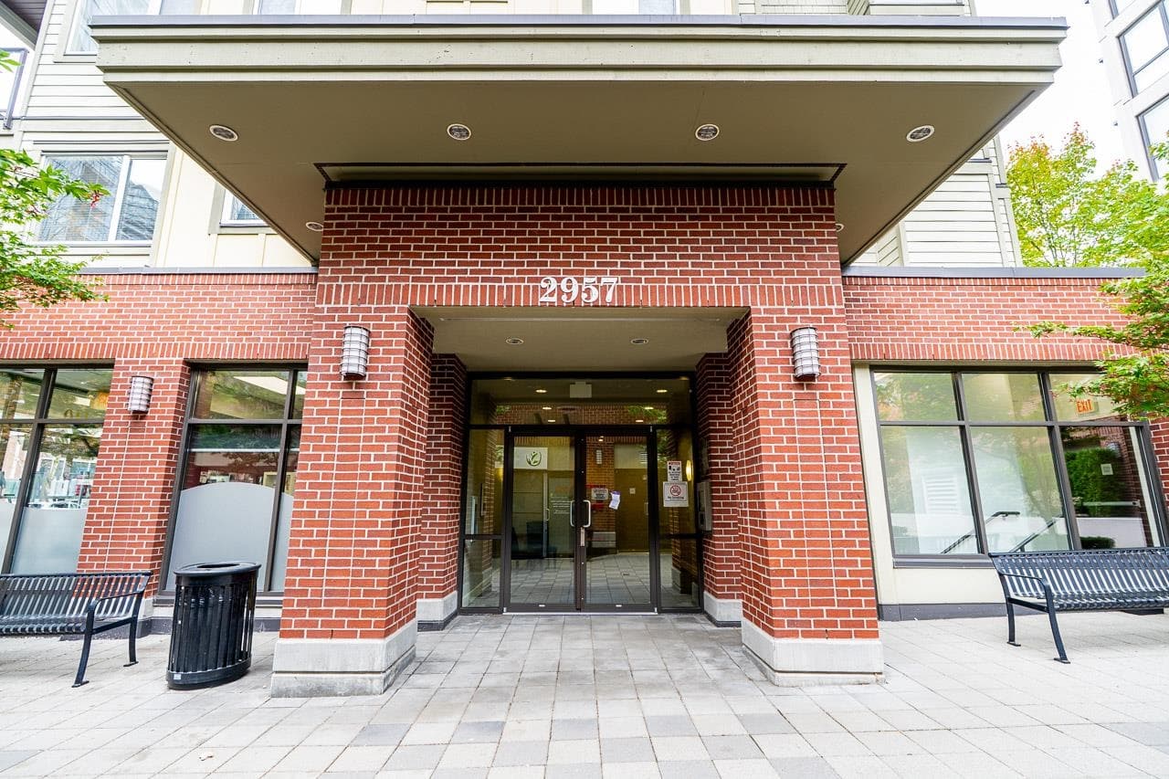 402 - 2957 Glen Drive, Coquitlam, V3B 0B5 — photo 5