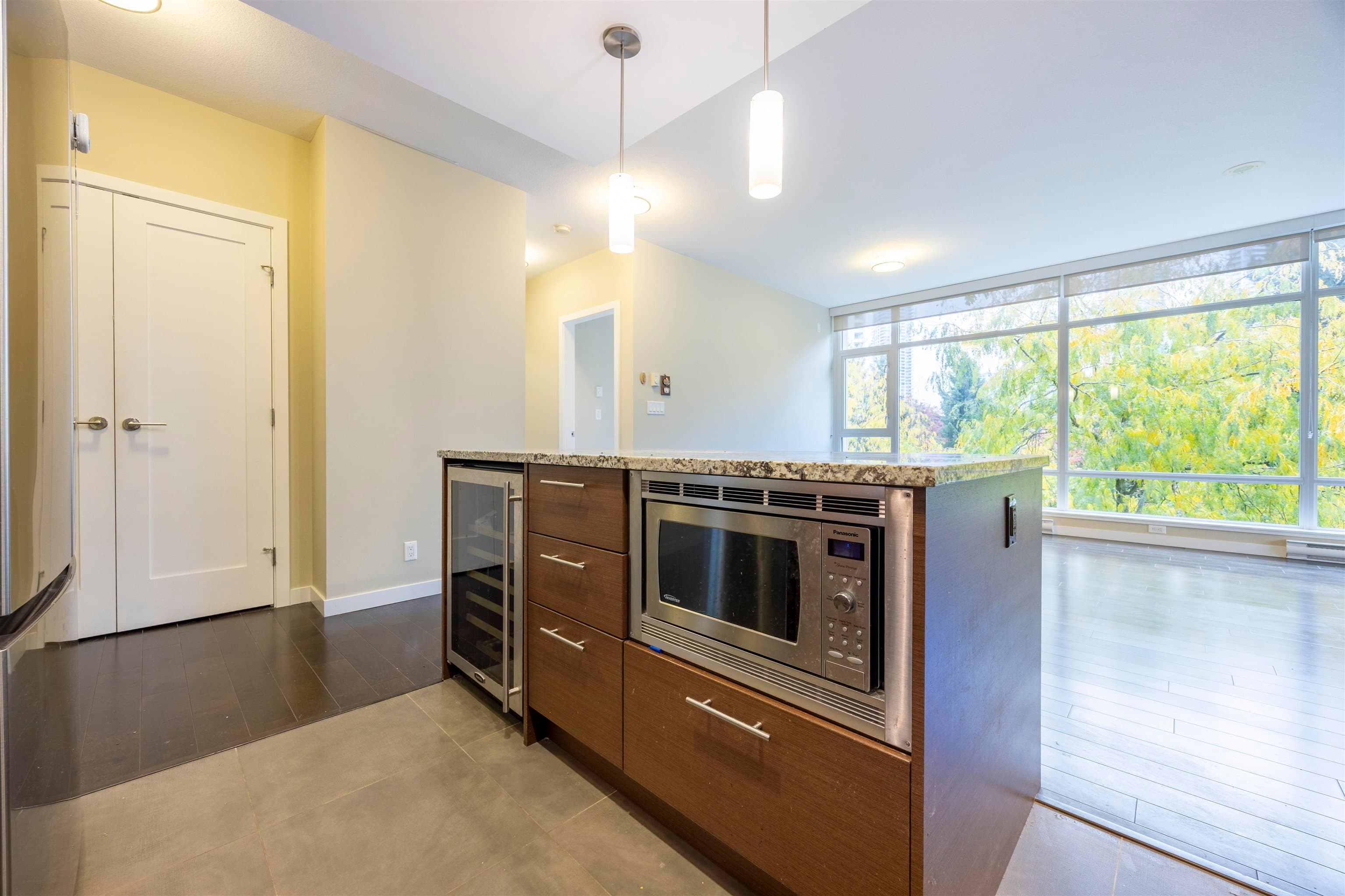 205 - 6168 Wilson Avenue, Burnaby, V5H 0B2 — photo 5