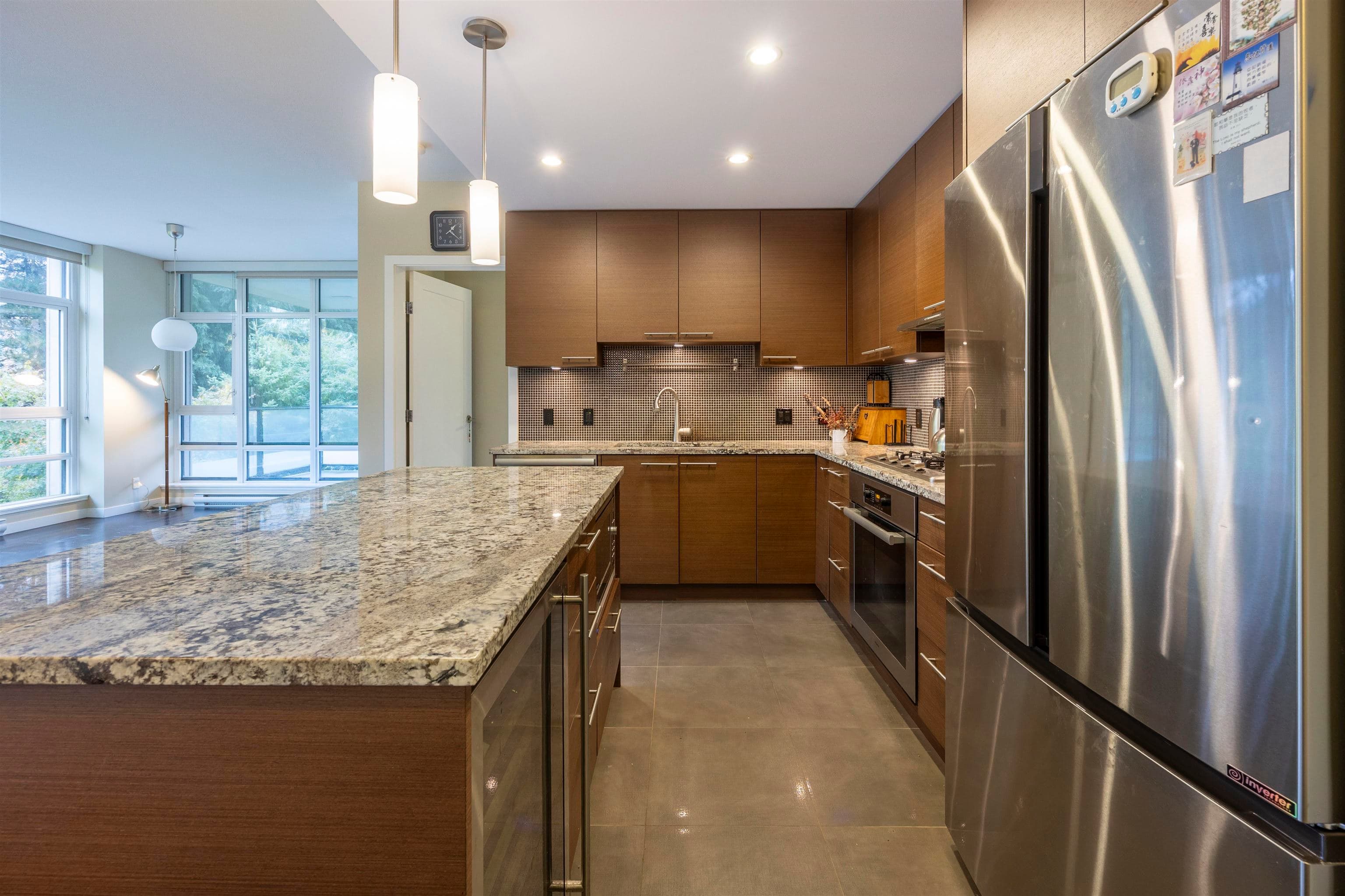 205 - 6168 Wilson Avenue, Burnaby, V5H 0B2 — photo 4