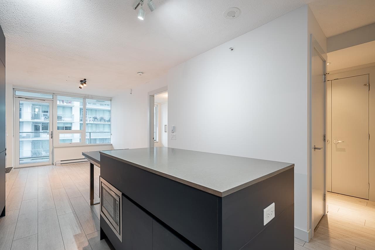 1106 - 988 Quayside Drive, New Westminster