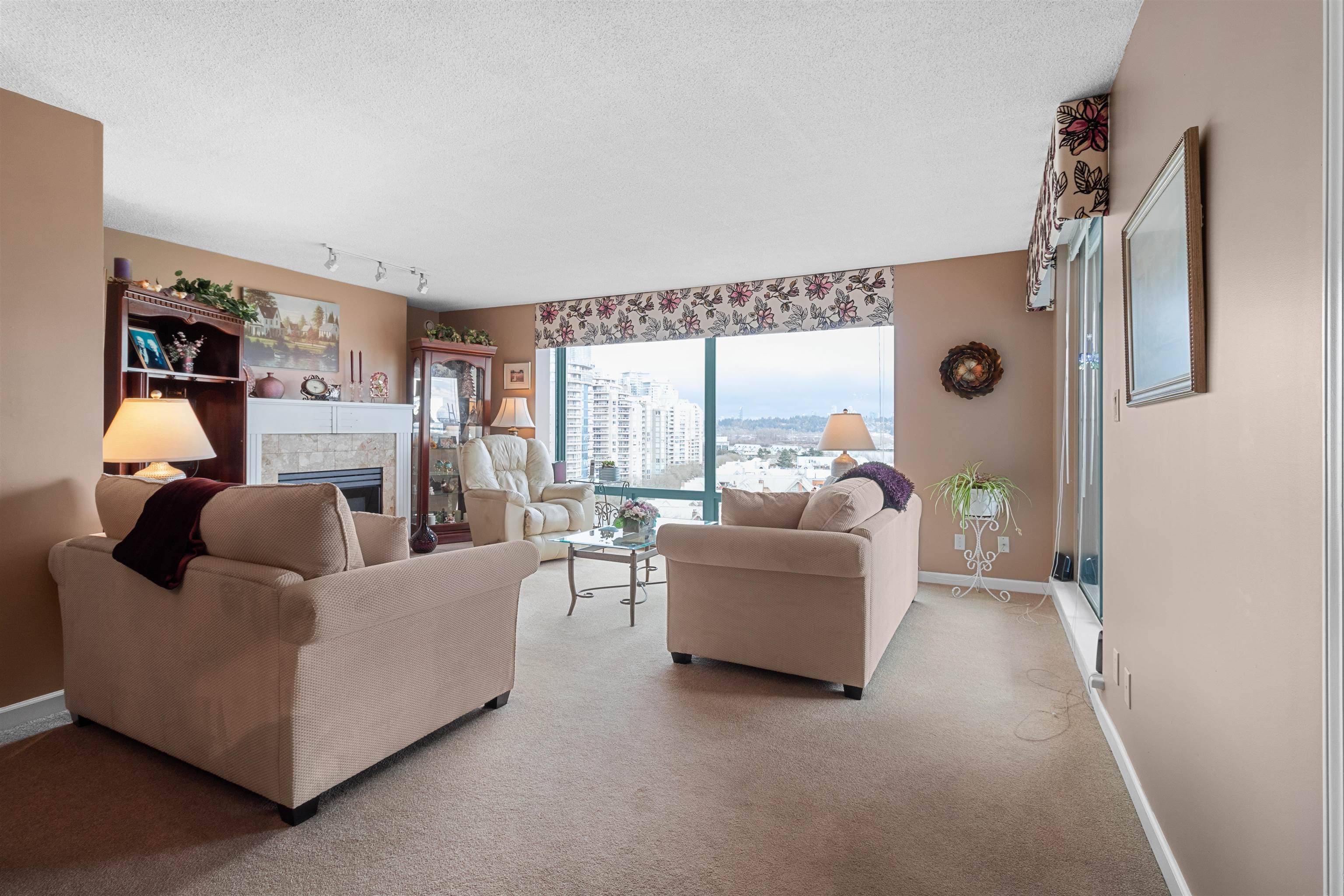 1101 - 8 Laguna Court, New Westminster, V3M 6M6 — photo 3