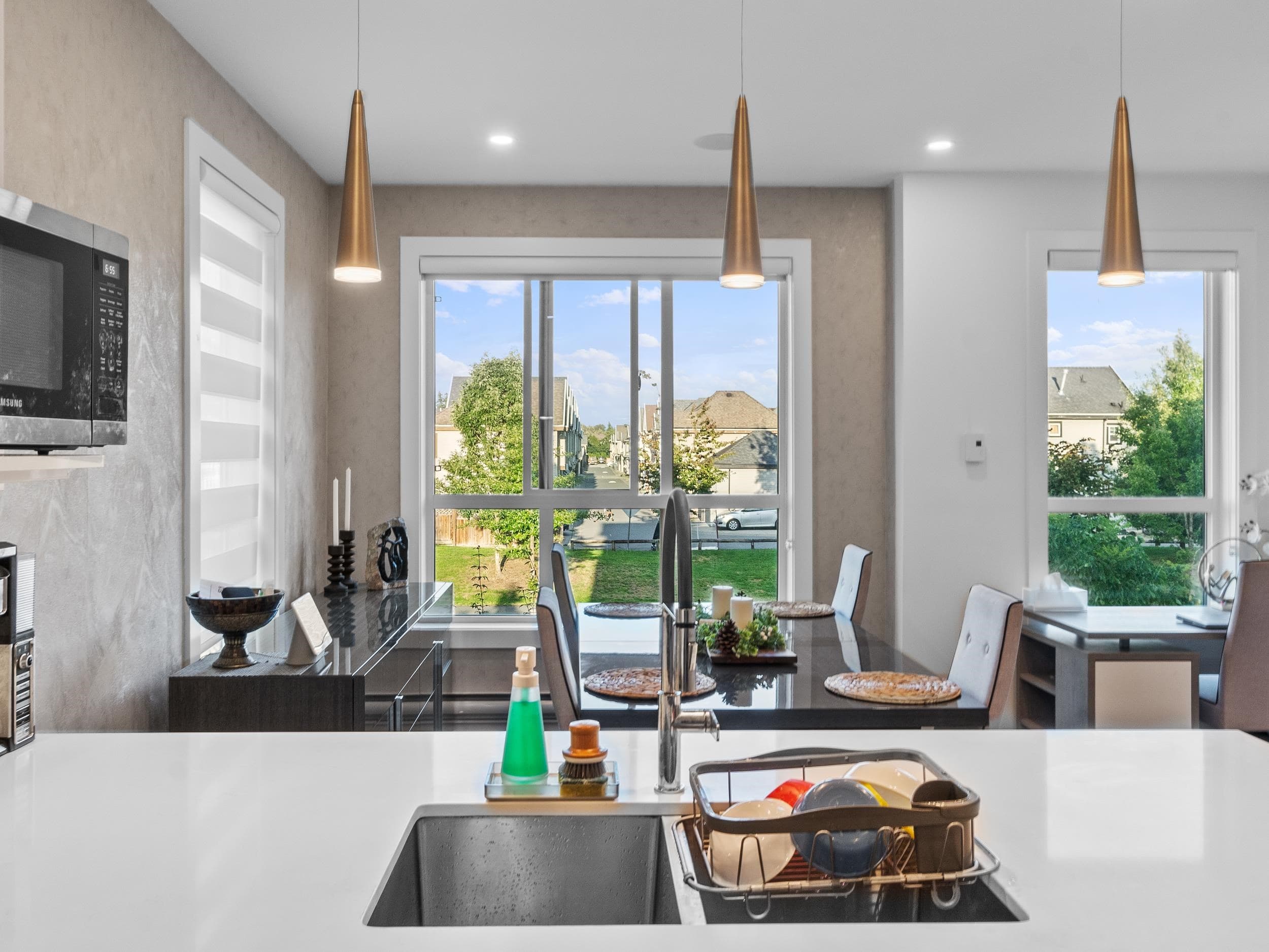 10 - 7177 194a Street, Surrey, V4N 6V6 — photo 2