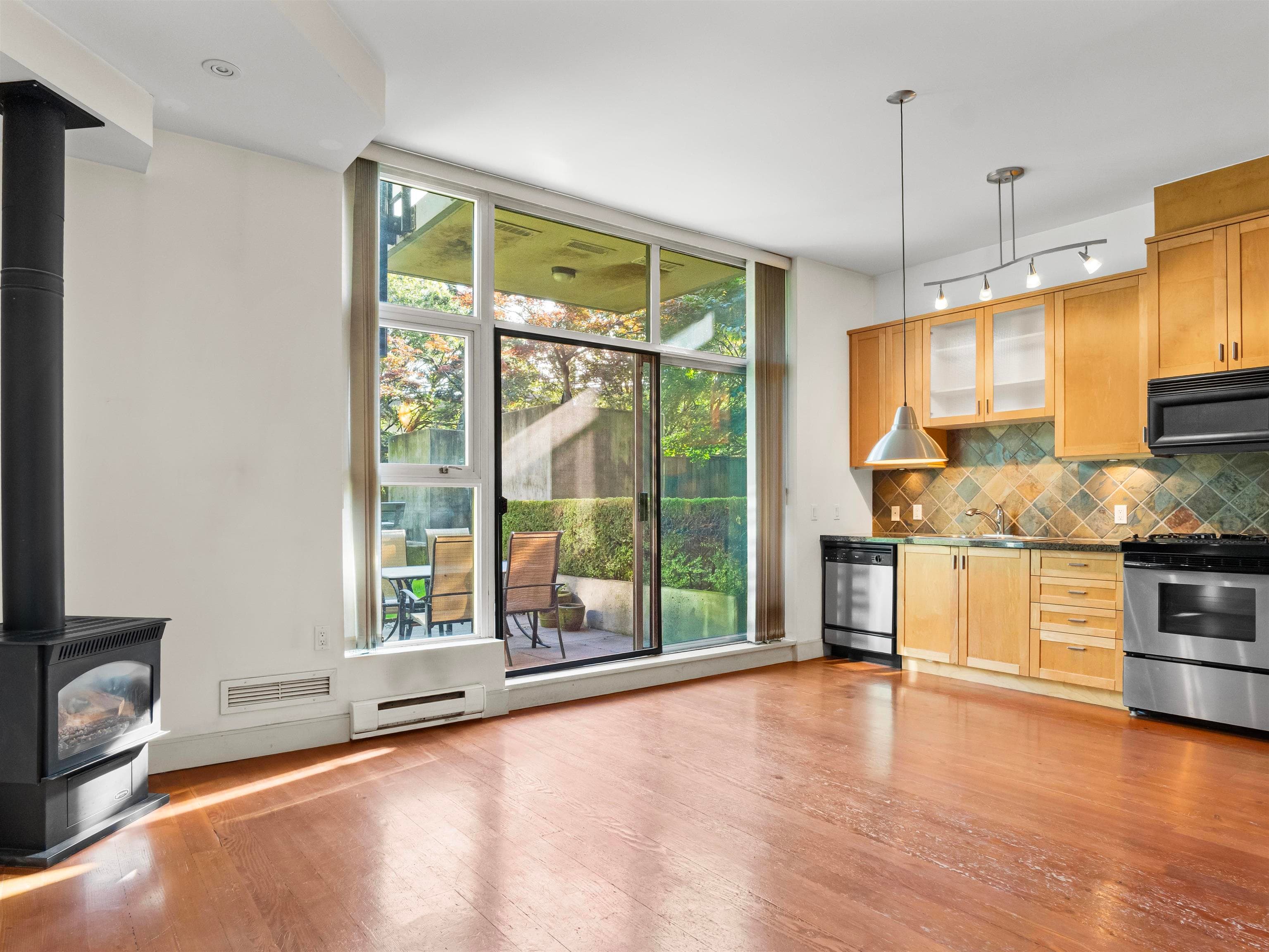 110 - 8988 Hudson Street, Vancouver, V6P 6Z1 — photo 3