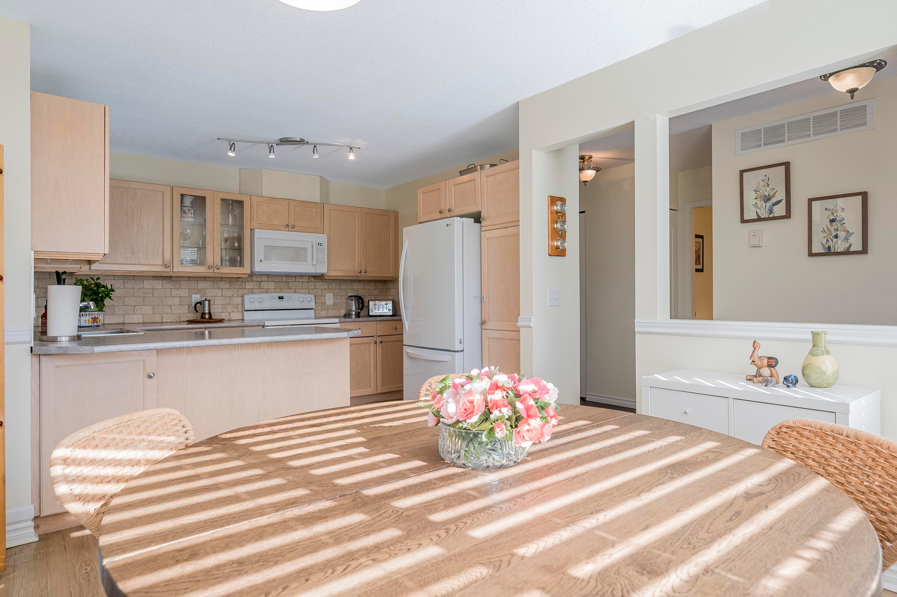 20 - 21928 48 Avenue, Langley, V3A 8H1 — photo 2