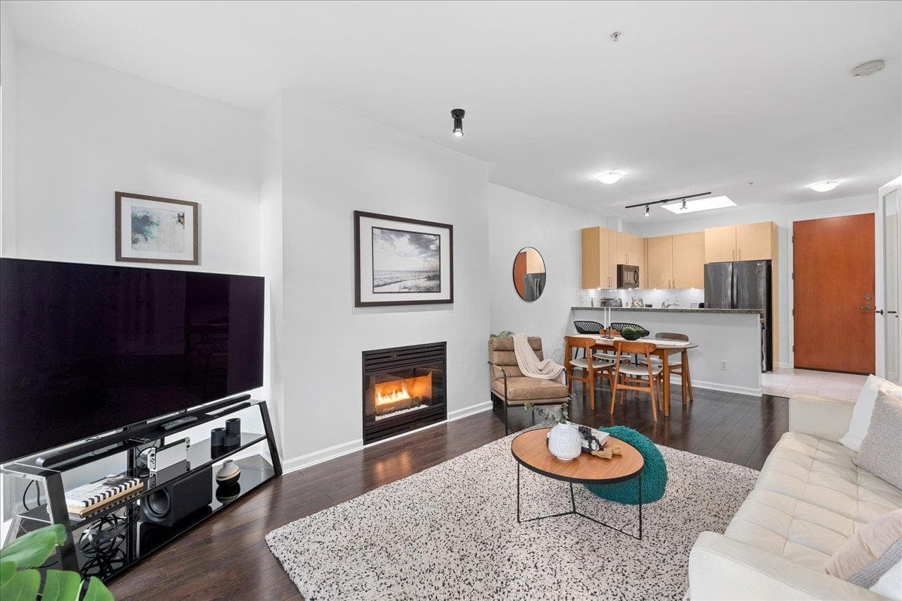 412 - 2065 W 12th Avenue, Vancouver, V6J 5L9 — photo 4