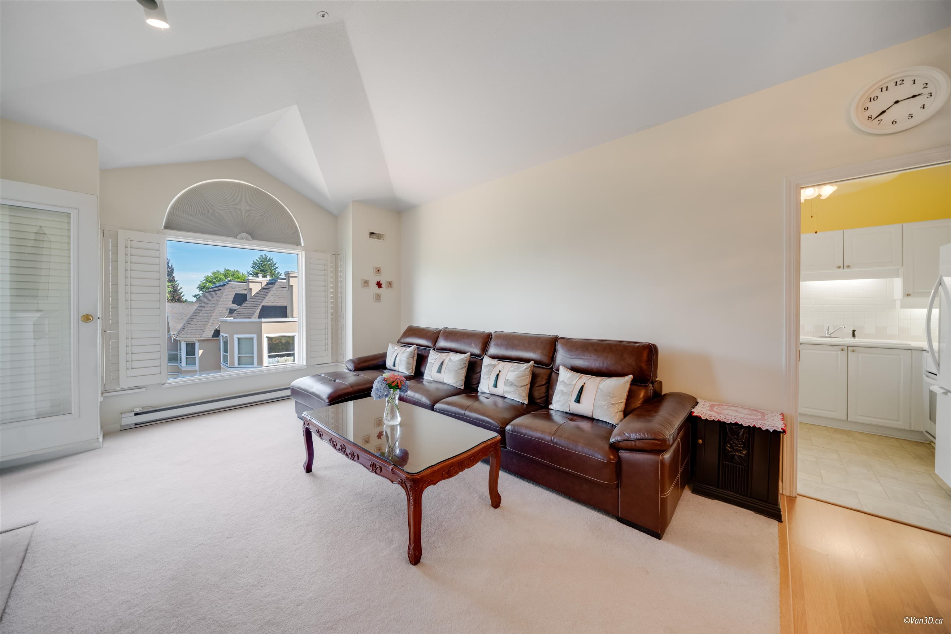 612 - 5262 Oakmount Crescent, Burnaby, V5H 4R7 — photo 5