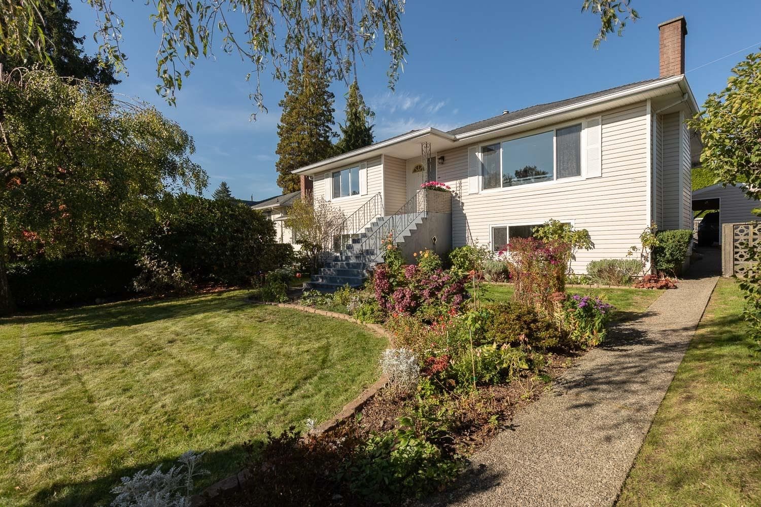 6465 Dawson Street, Burnaby — sold