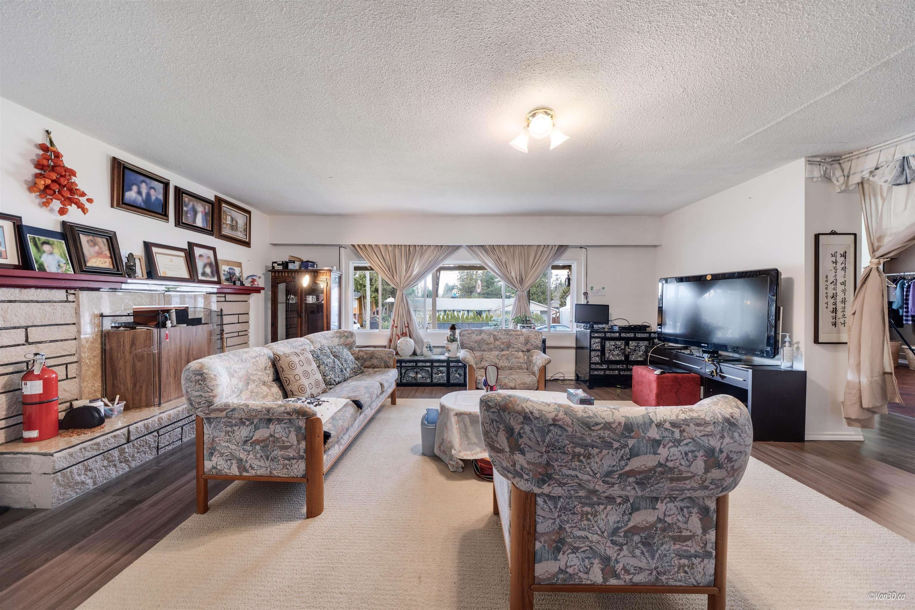 10186 144a Street, Surrey, V3R 3P8 — photo 4