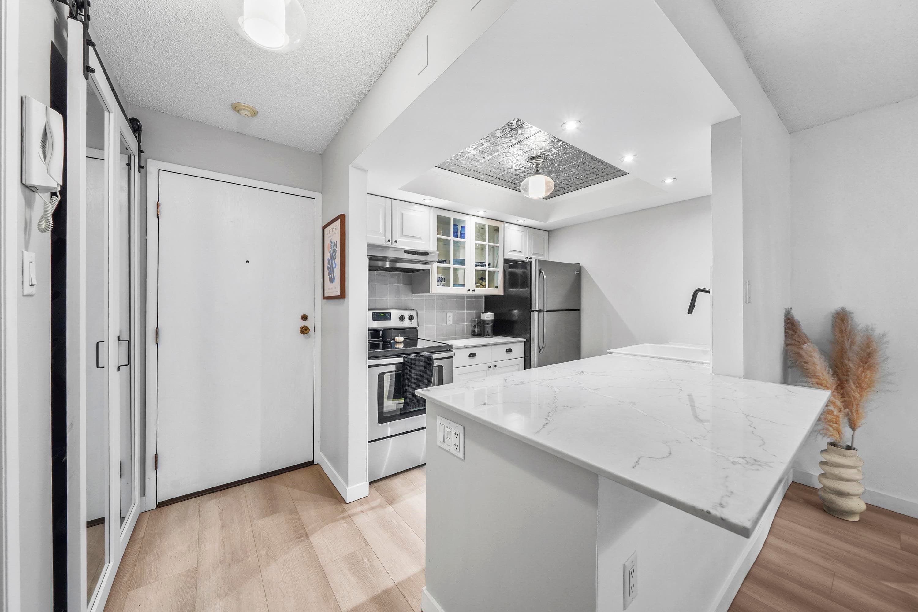 101 - 210 W 2nd Street, North Vancouver, V7M 1C6 — photo 4