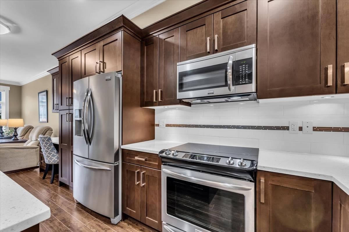 54 - 5957 152 Street, Surrey, V3S 3K4 — photo 4