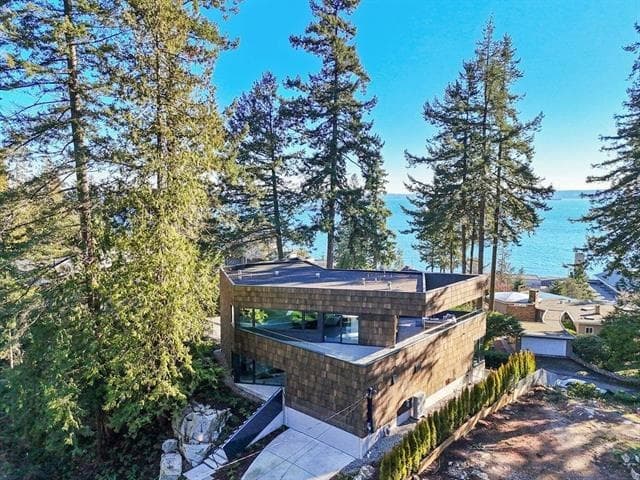 4166 Rose Crescent, West Vancouver