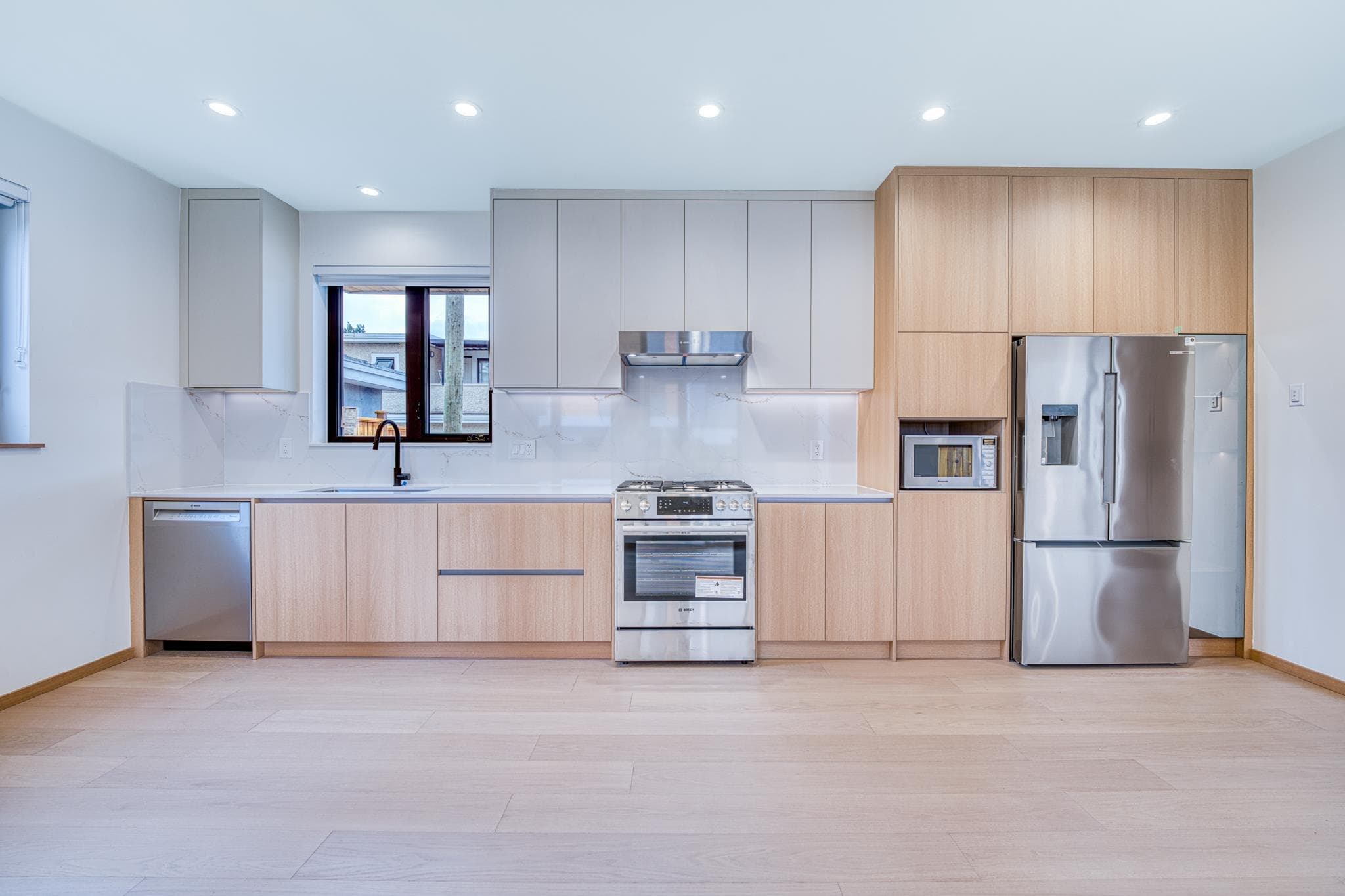 966 E 55th Avenue, Vancouver, V5X 1N9 — photo 5