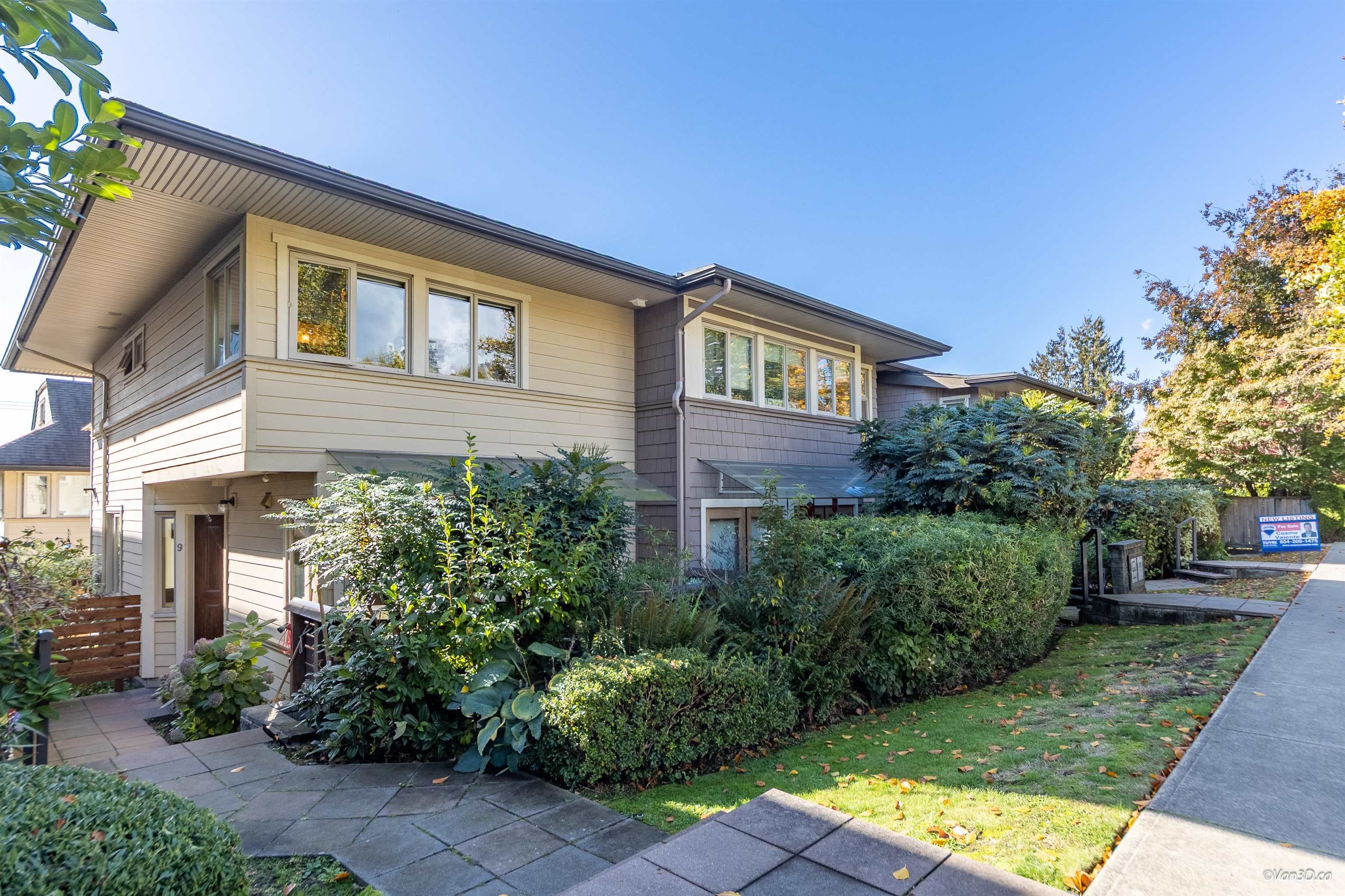 9 - 215 E 4th Street, North Vancouver