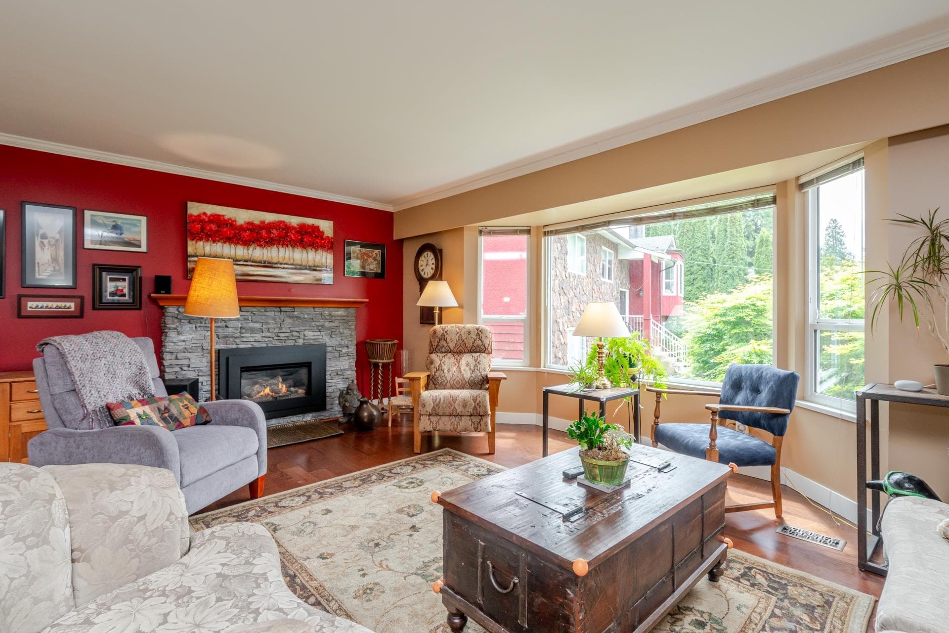 9756 Crown Crescent, Surrey, V3V 6H9 — photo 4