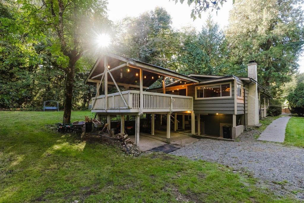 6252 Sechelt Inlet Road, Sechelt