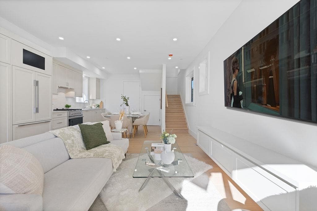 1 - 2447 E 41st Avenue, Vancouver, V5R 2W2 — photo 5