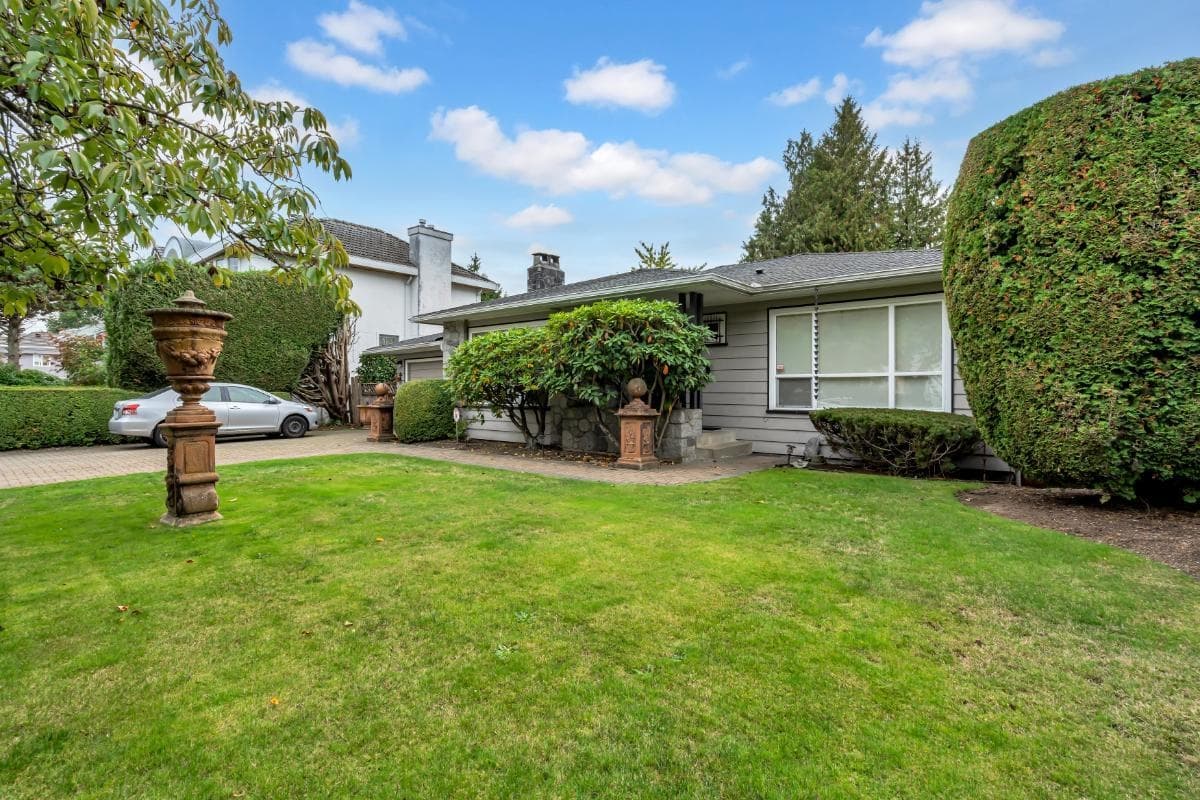 7187 Marguerite Street, Vancouver, V6P 5G4 — photo 3