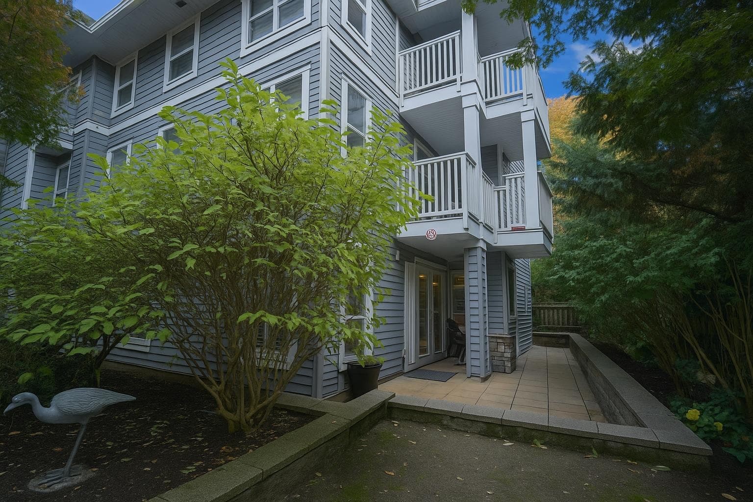 115 - 20750 Duncan Way, Langley, V3A 9J6 — photo 3