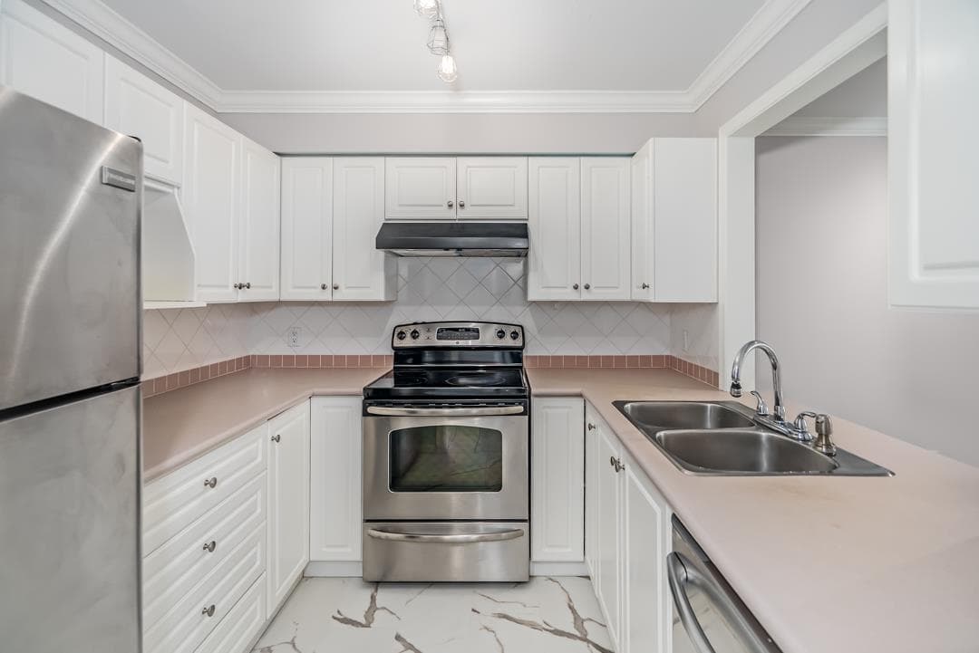 101 - 2229 152nd Street, Surrey, V4A 4P1 — photo 5