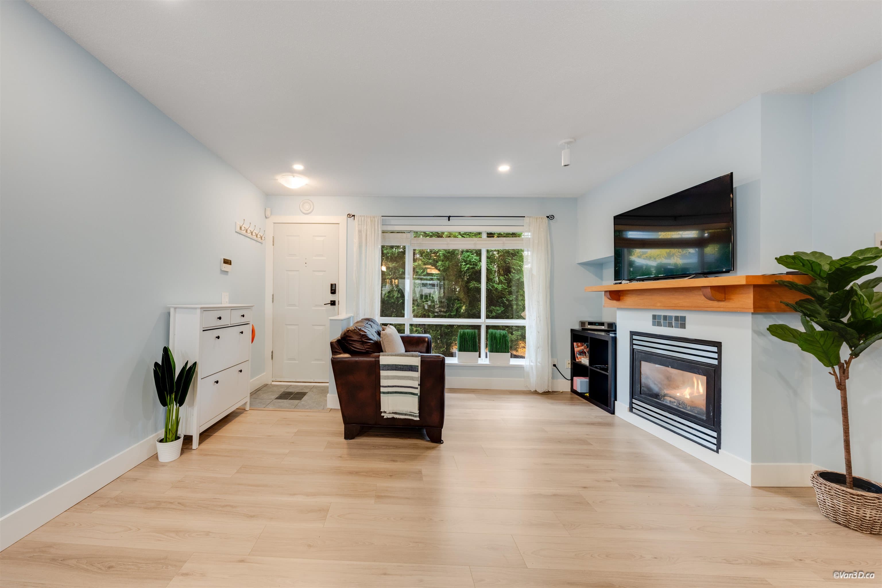 7371 Magnolia Terrace, Burnaby