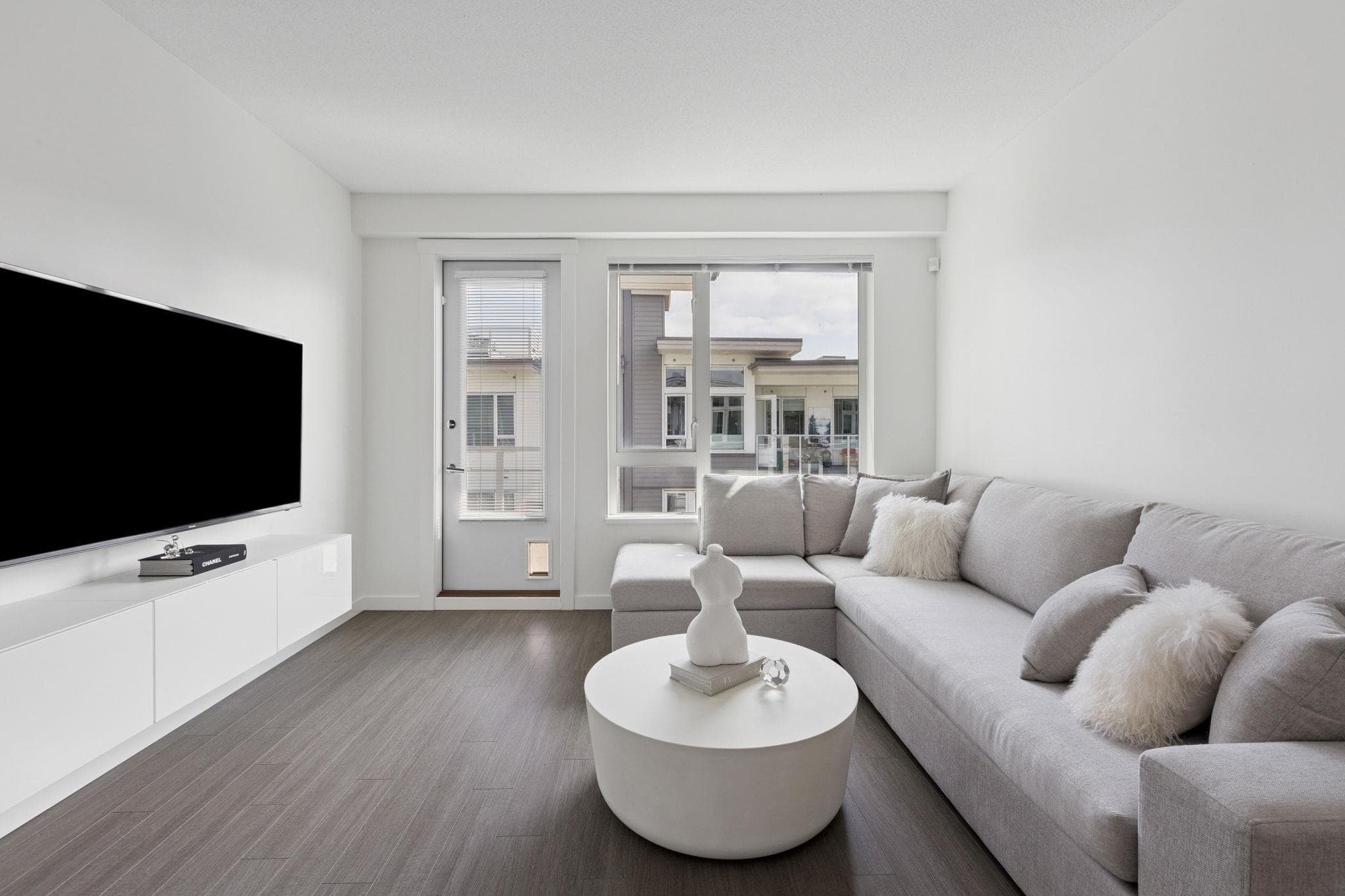 501 - 277 W 1st Street, North Vancouver, V7M 0E8 — photo 4