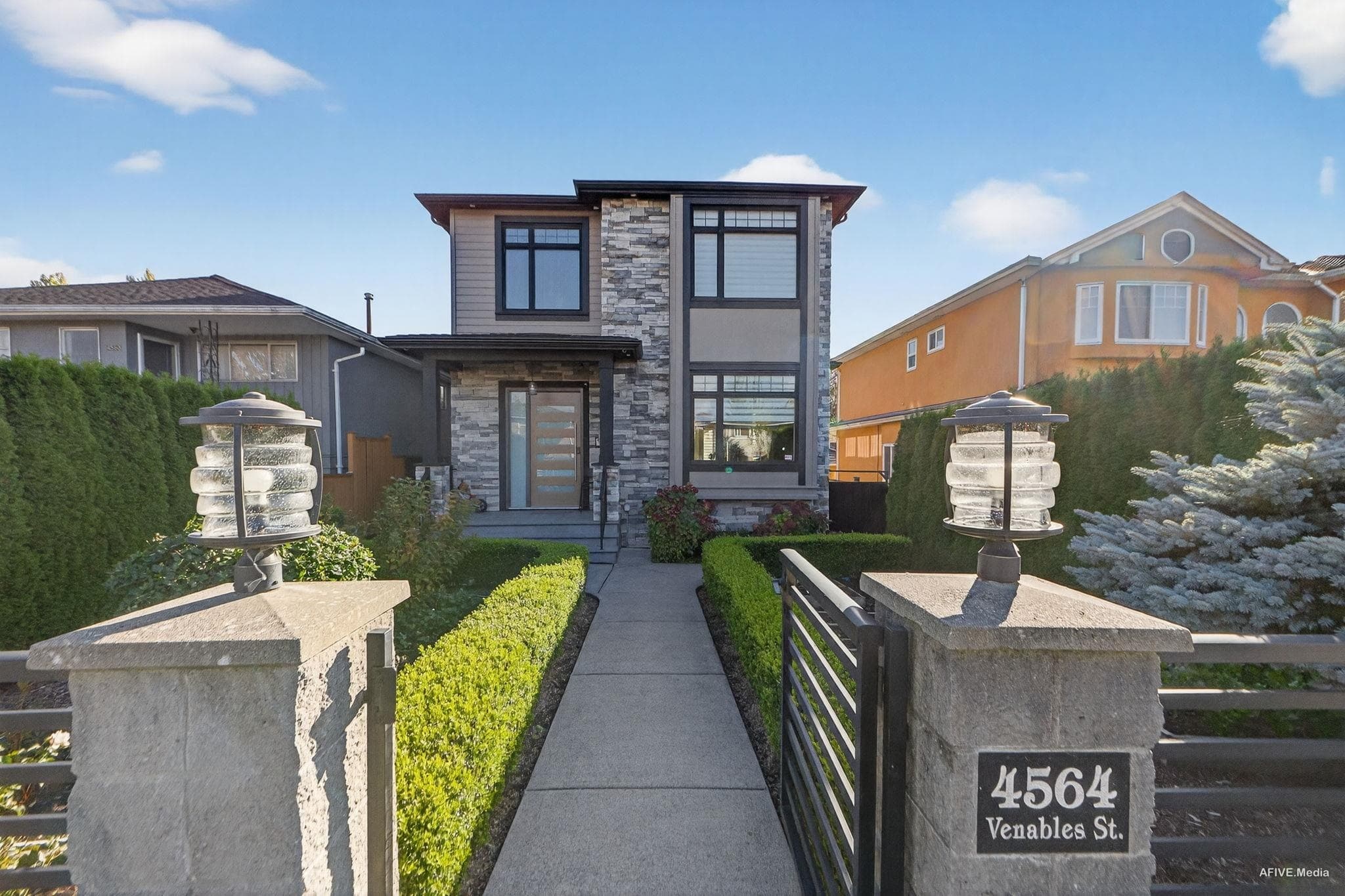 4564 Venables Street, Burnaby