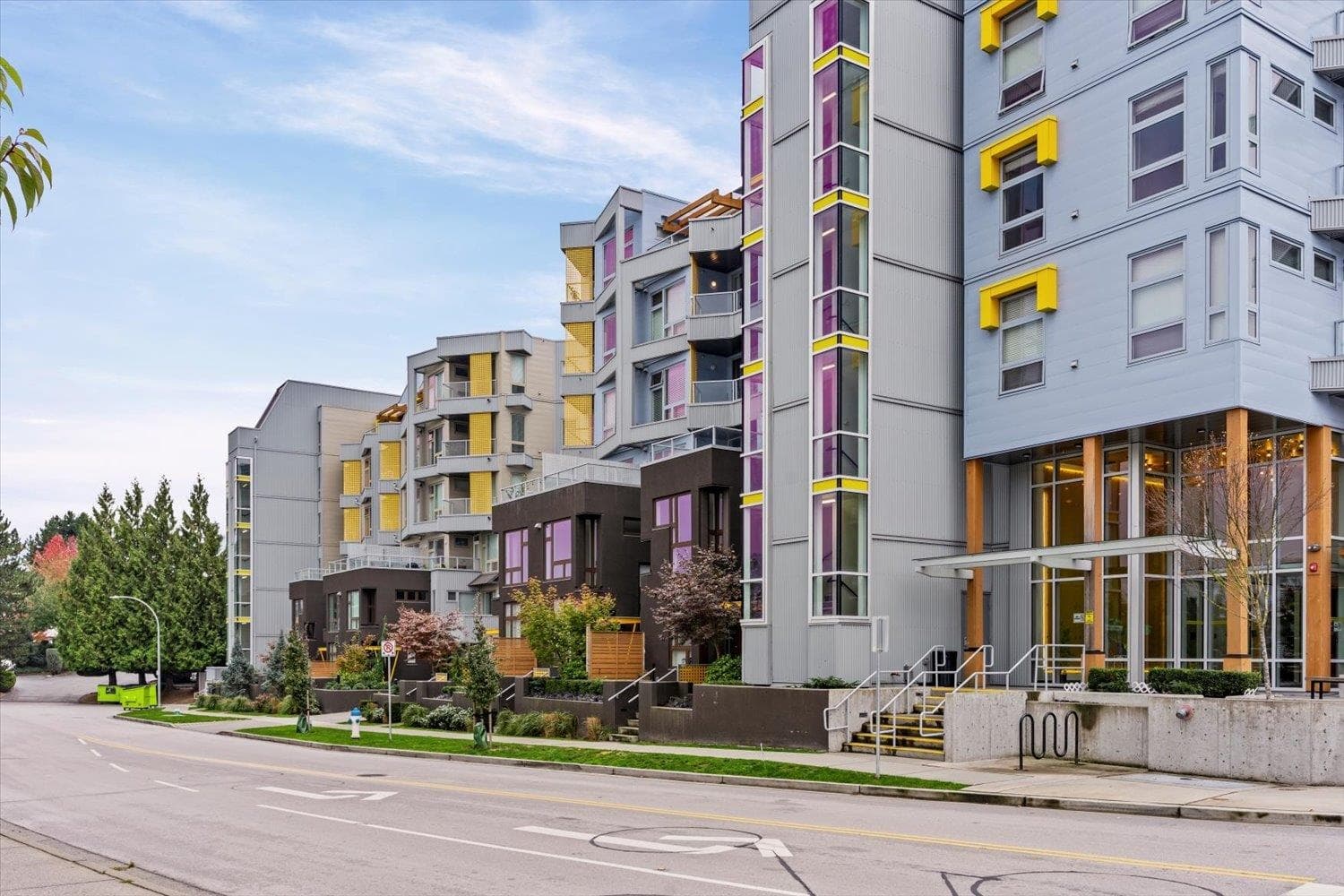401 - 32838 Landeau Place, Abbotsford, V2S 0M6 — photo 2