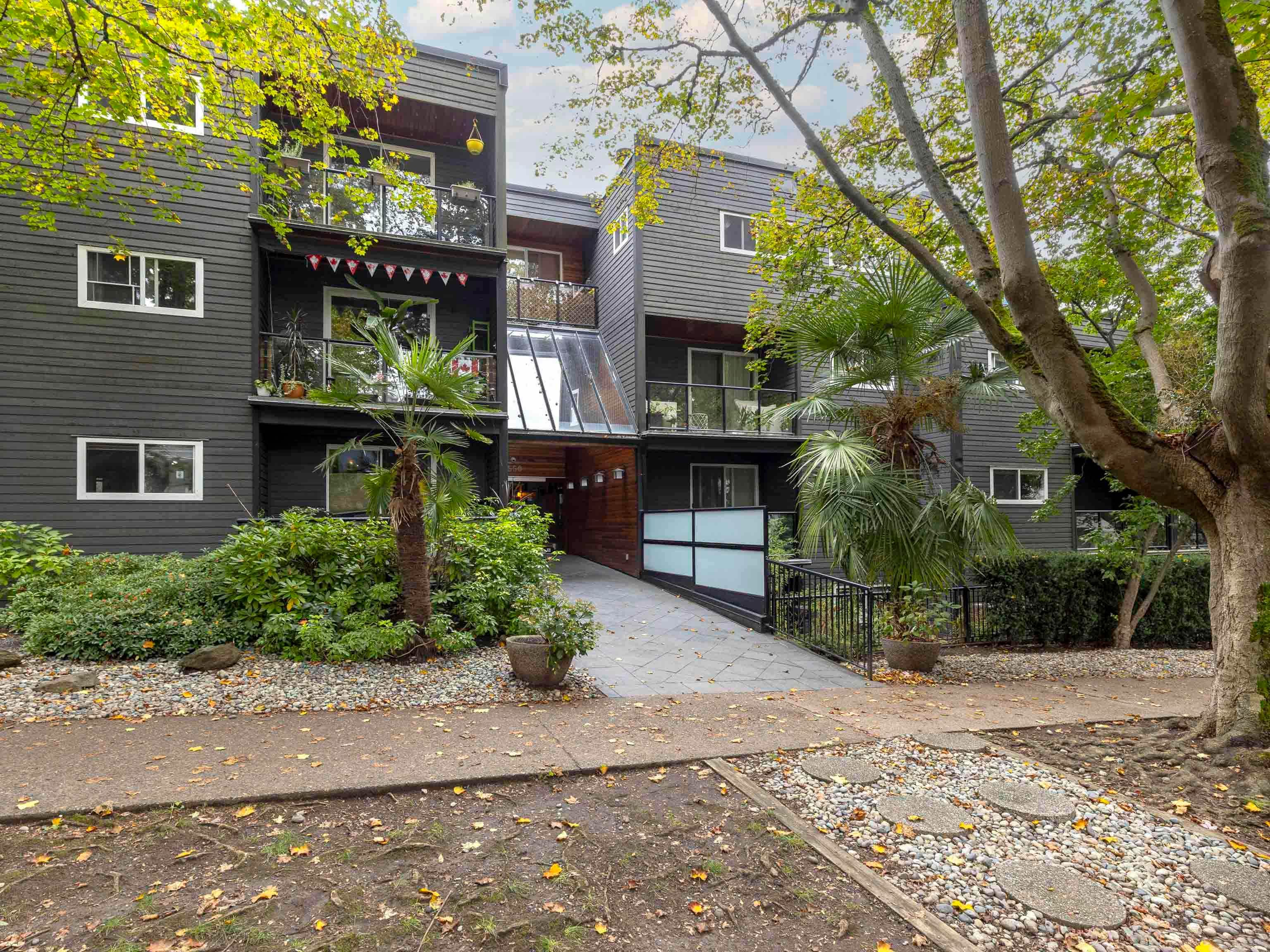 302 - 1550 Barclay Street, Vancouver, V6G 3B1 — photo 2