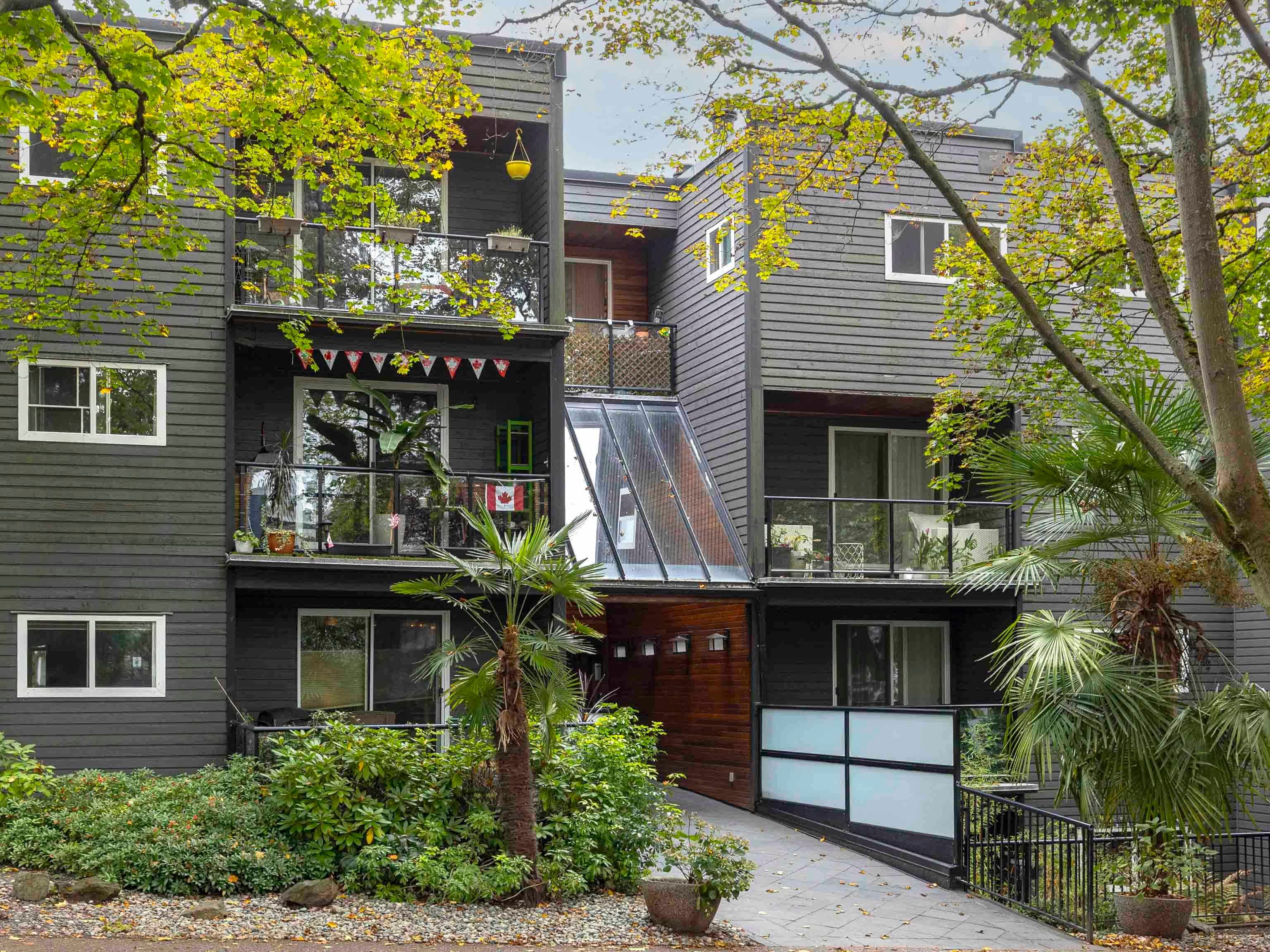 302 - 1550 Barclay Street, Vancouver