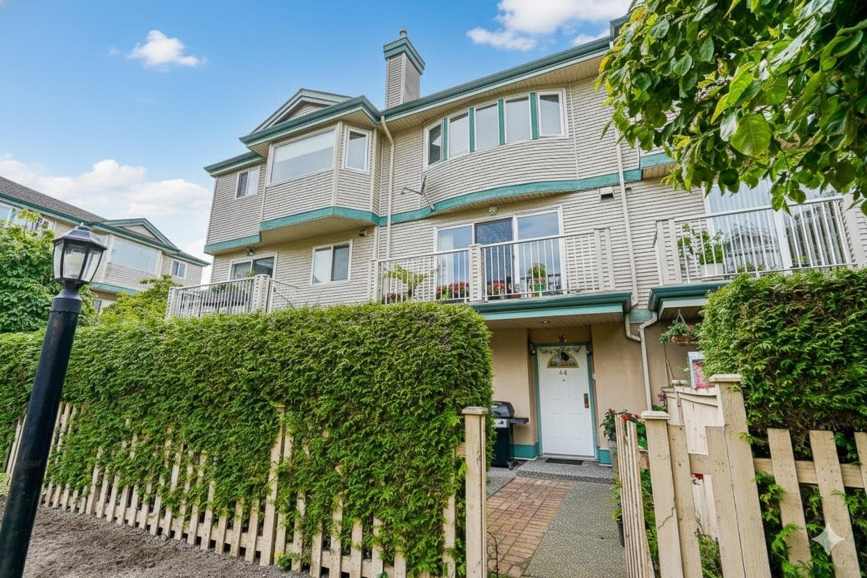 44 - 22800 Windsor Court, Richmond, V6V 2X6 — photo 2