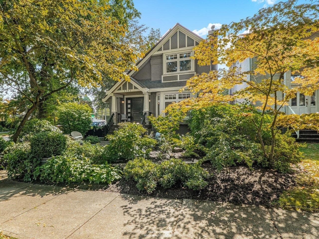 2702 W 15th Avenue, Vancouver — sold