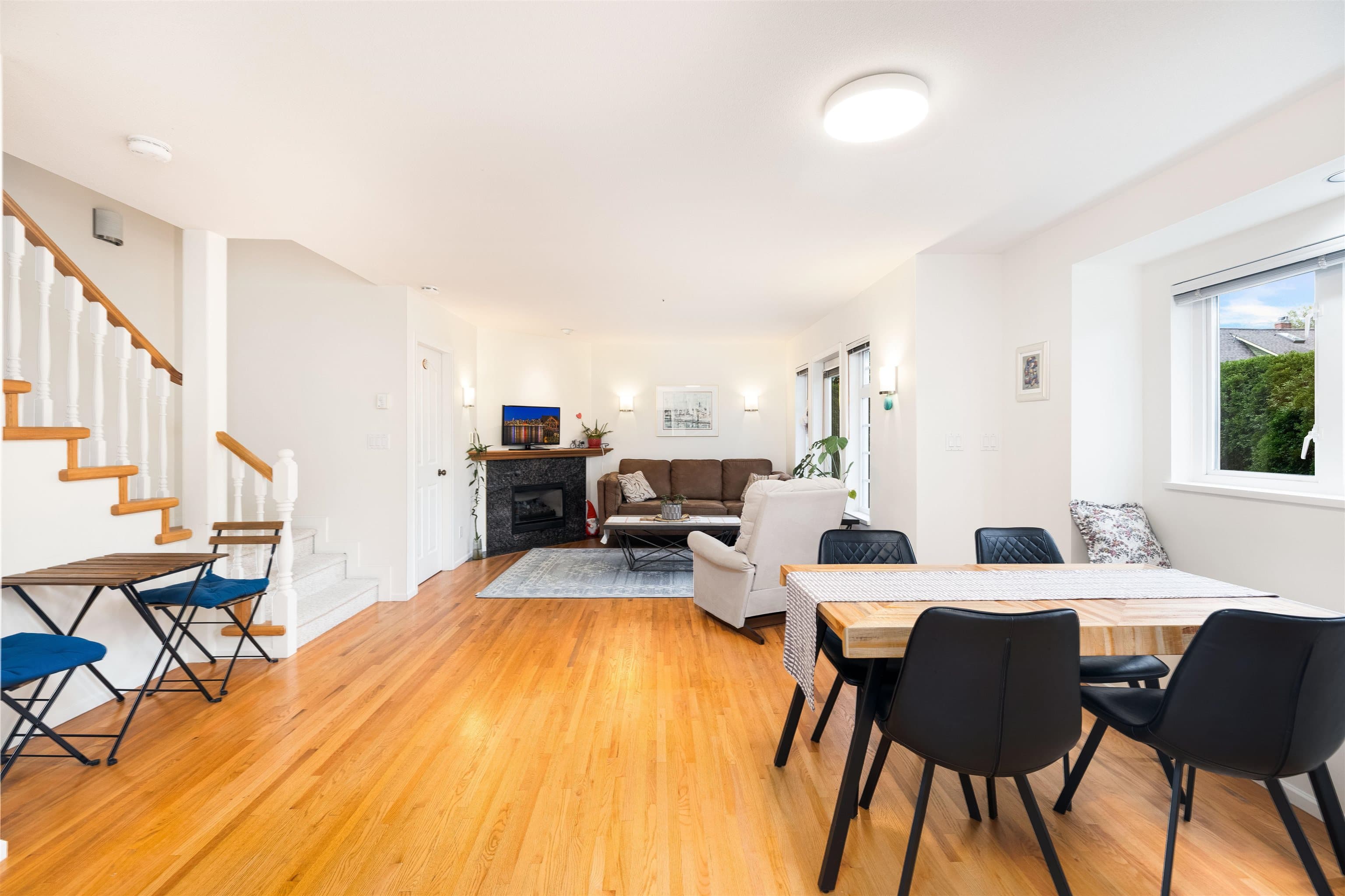 2718 W 3rd Avenue, Vancouver, V6K 1M5 — photo 2