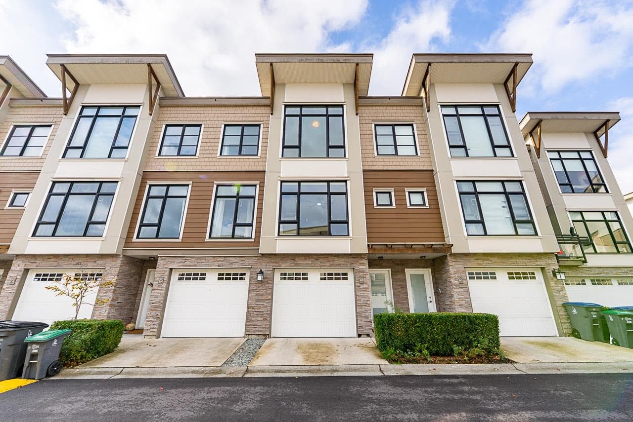 26 - 9989 E Barnston Drive, Surrey