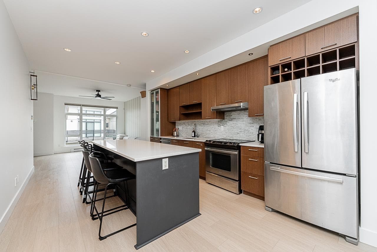 26 - 9989 E Barnston Drive, Surrey, V4N 6N3 — photo 4