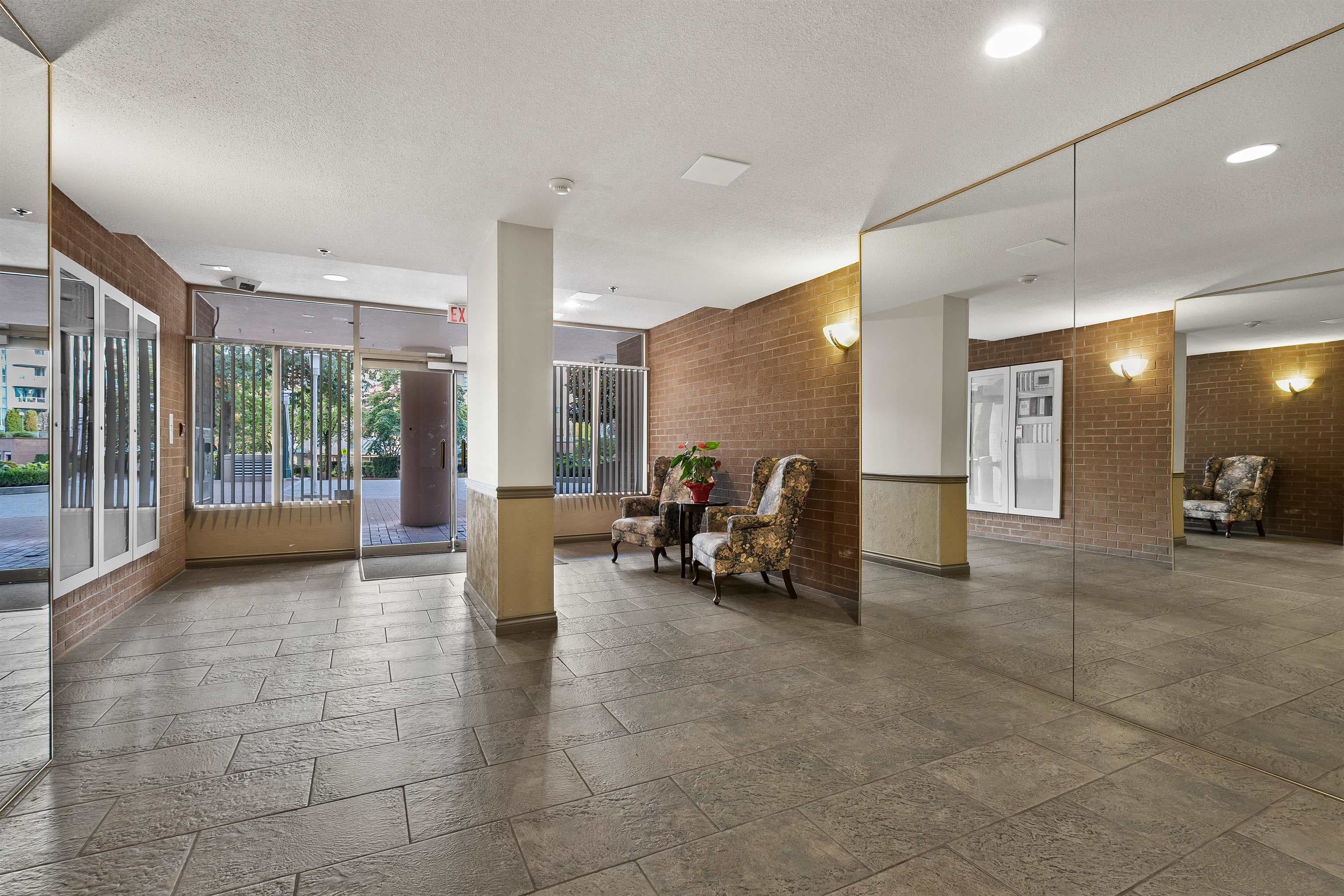 1405 - 1189 Eastwood Street, Coquitlam, V3B 7N5 — photo 4