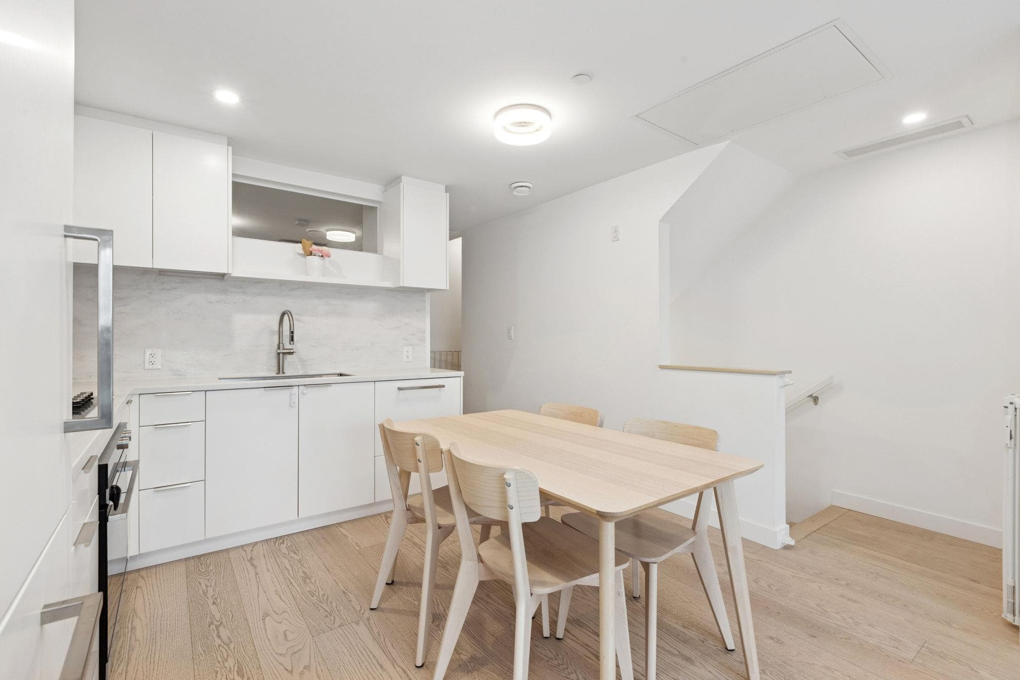 112 - 650 E 2nd Street, North Vancouver, V7L 1E3 — photo 4