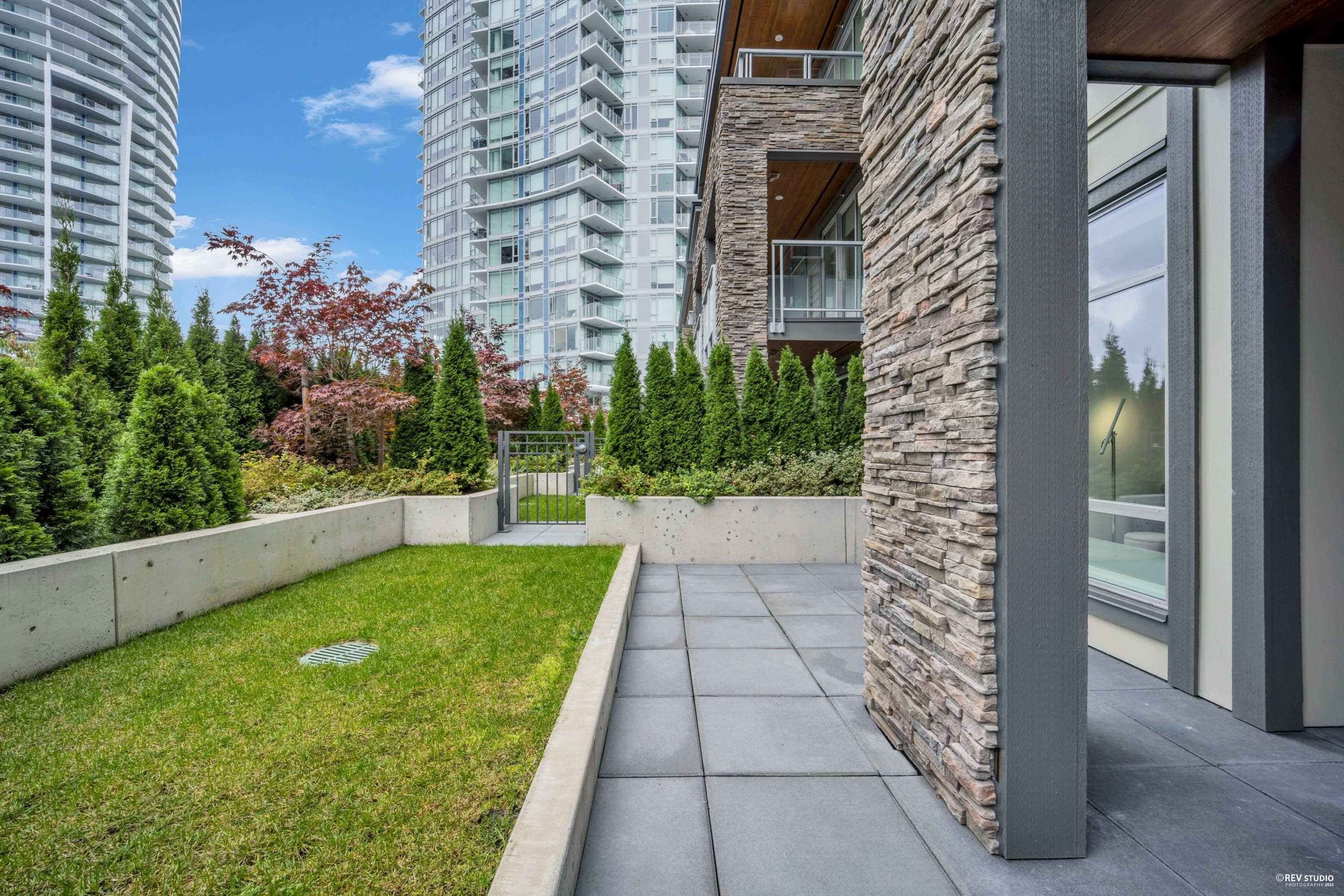 206 - 7123 11th Avenue, Burnaby, V3N 0J6 — photo 5