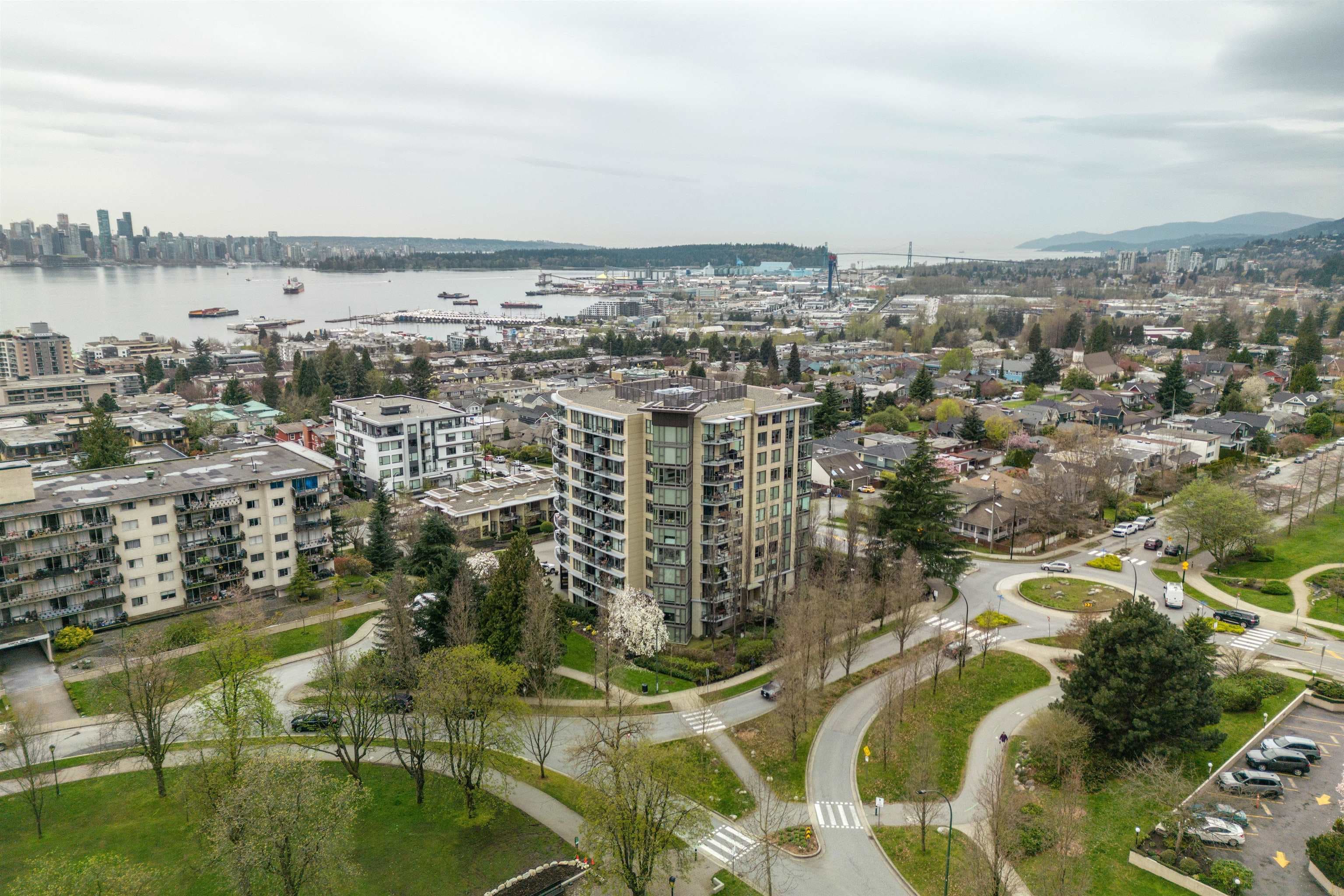 501 - 683 Victoria Park West, North Vancouver