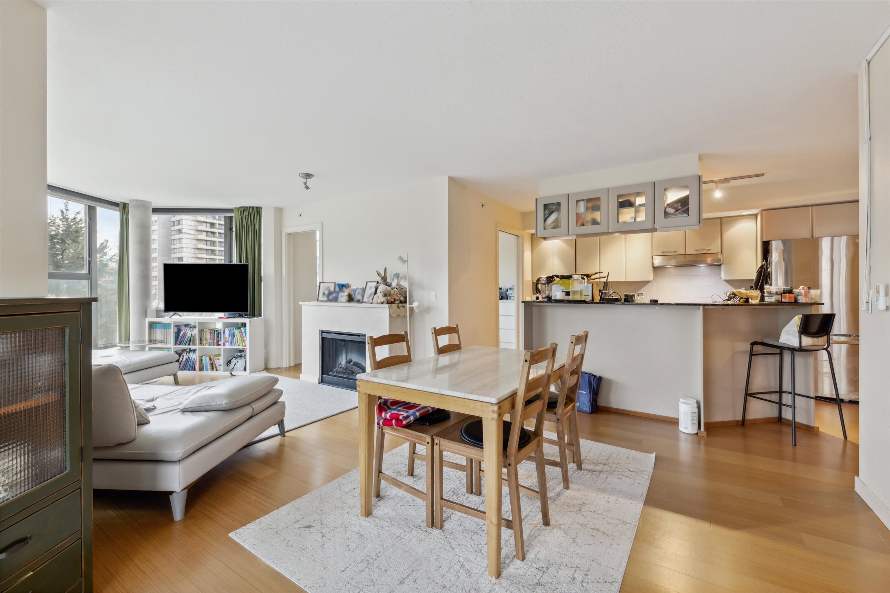501 - 683 Victoria Park West, North Vancouver, V7M 0A2 — photo 5