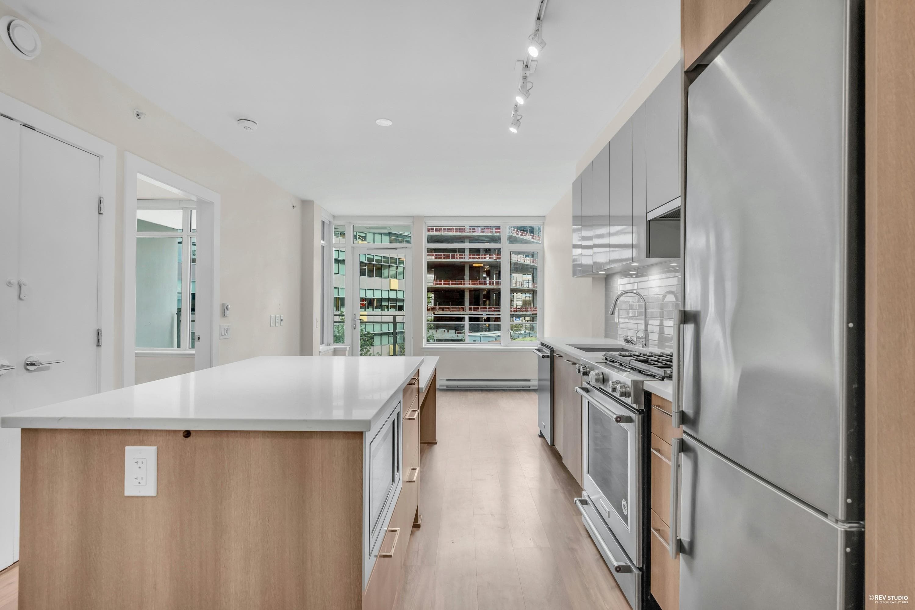 406 - 258 Nelson's Court, New Westminster, V3L 0J9 — photo 3
