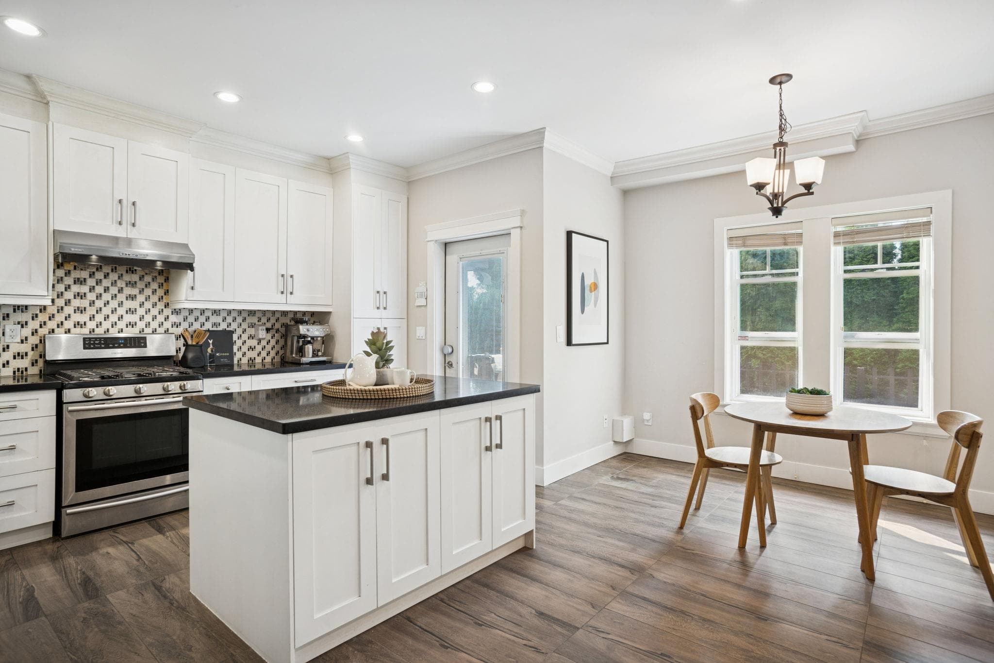 102 - 910 Delestre Avenue, Coquitlam, V3K 2G6 — photo 4