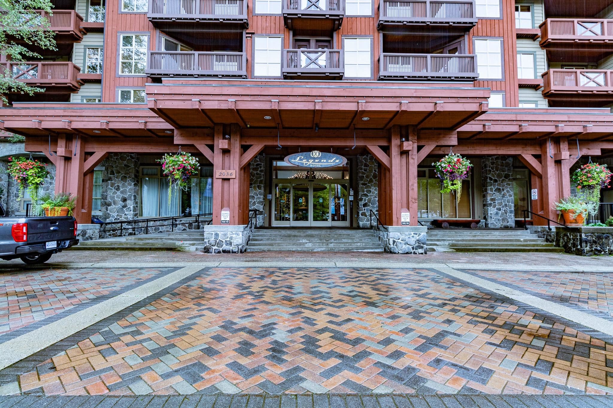 334C - 2036 London Lane, Whistler, V8E 0N7 — photo 2