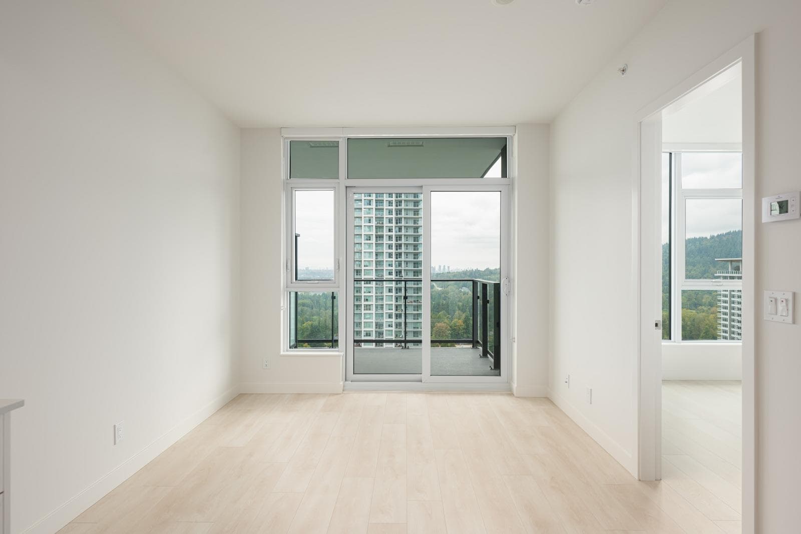 2006 - 537 Cottonwood Avenue, Coquitlam, V3J 0S4 — photo 4