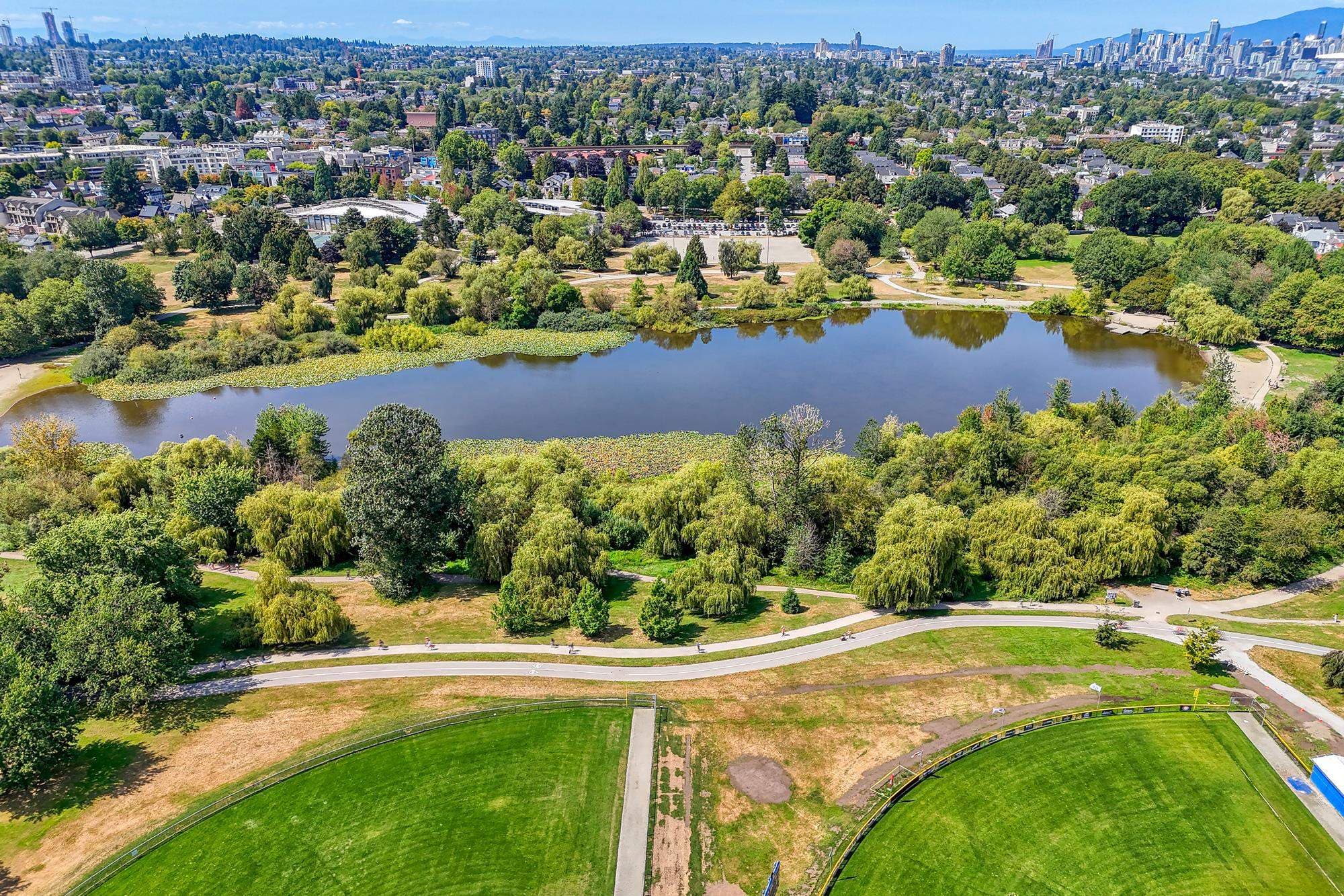 3195 Garden Drive, Vancouver, V5N 4Y2 — photo 2