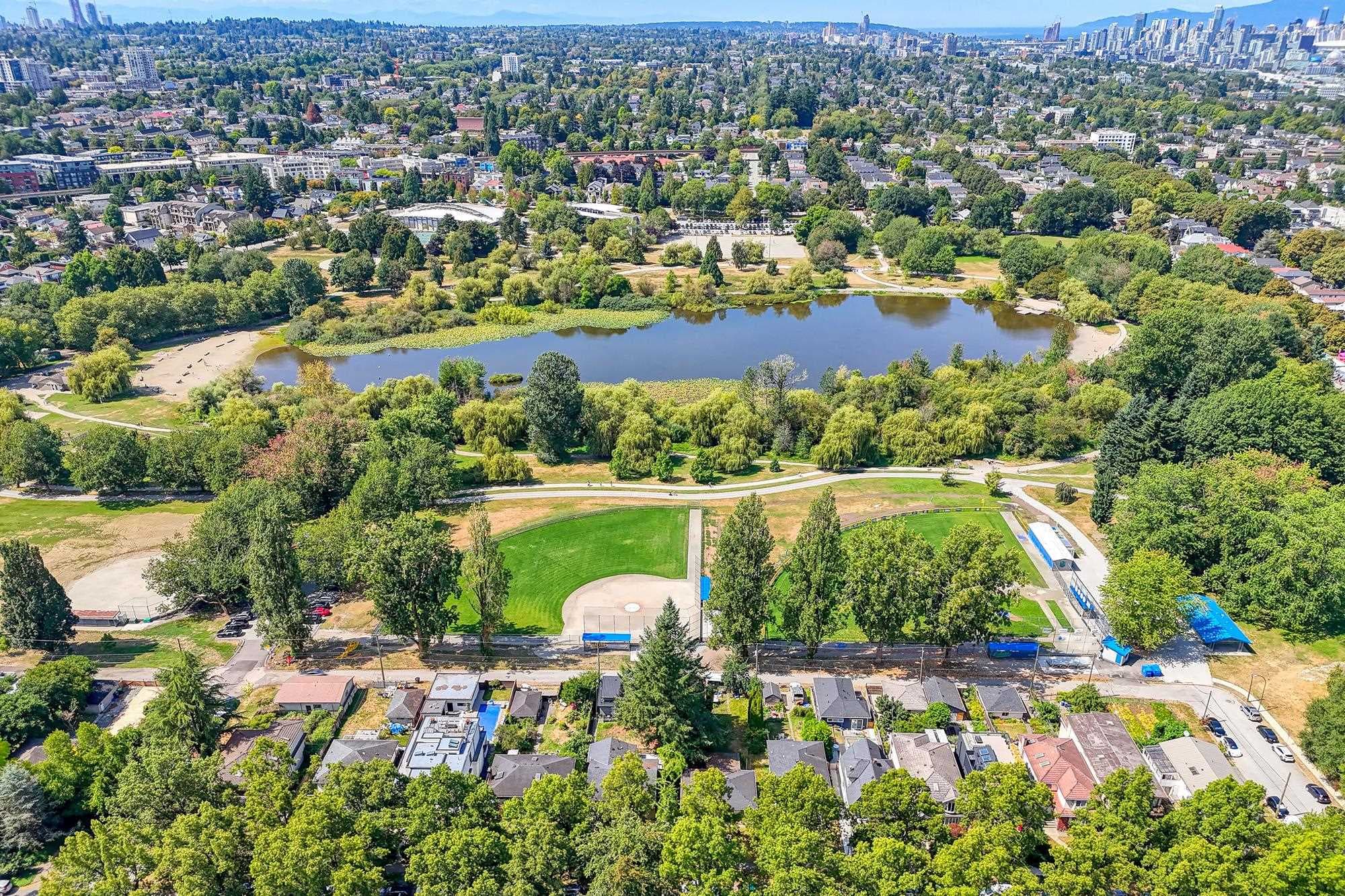 3195 Garden Drive, Vancouver, V5N 4Y2 — photo 3
