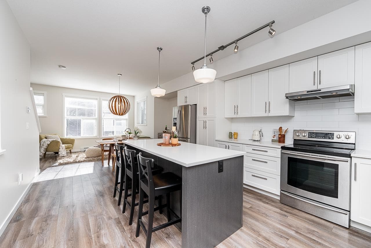 1 - 14905 60 Avenue, Surrey, V3S 1R8 — photo 4