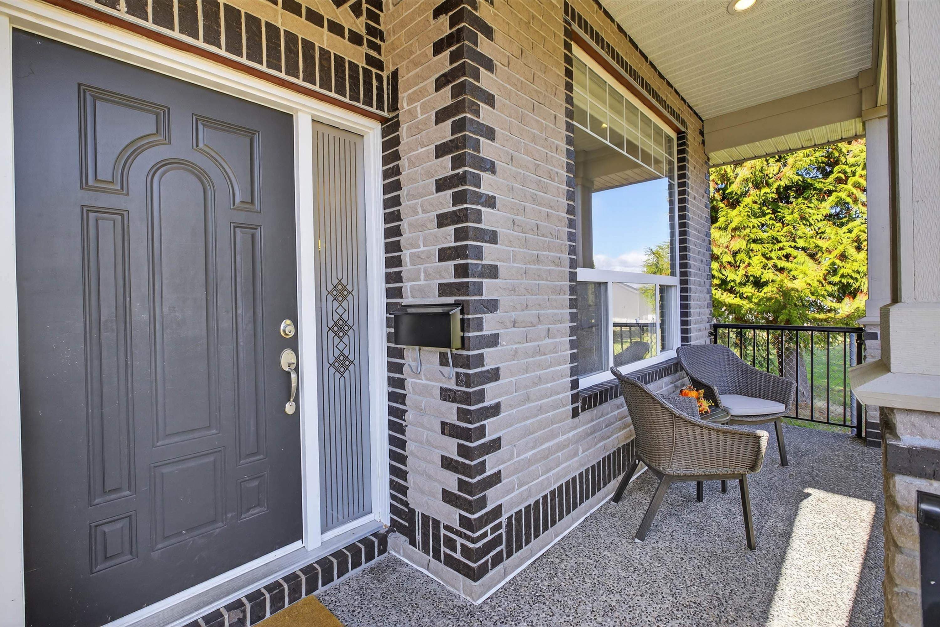6269 132b Street, Surrey, V3X 3V4 — photo 2
